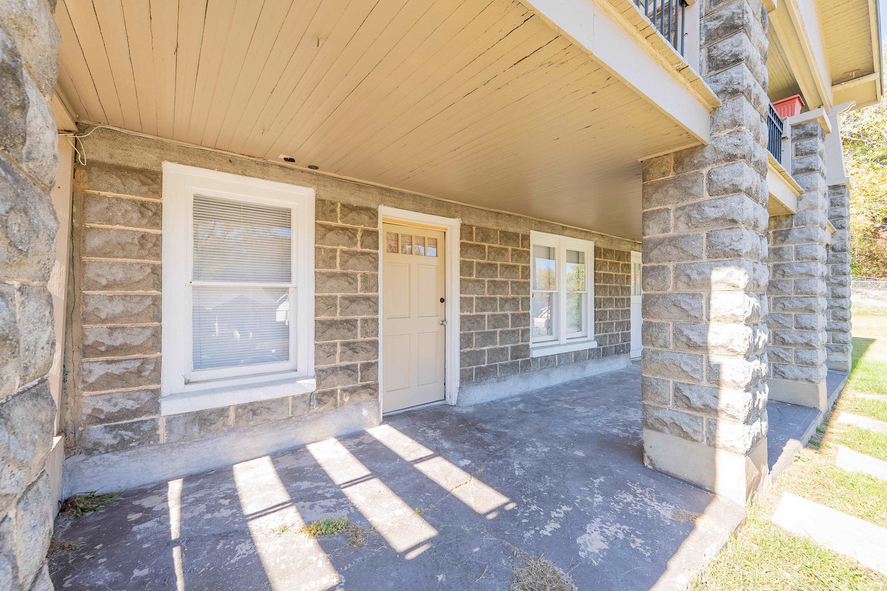 422 S Washington Avenue Pulaski VA 24301