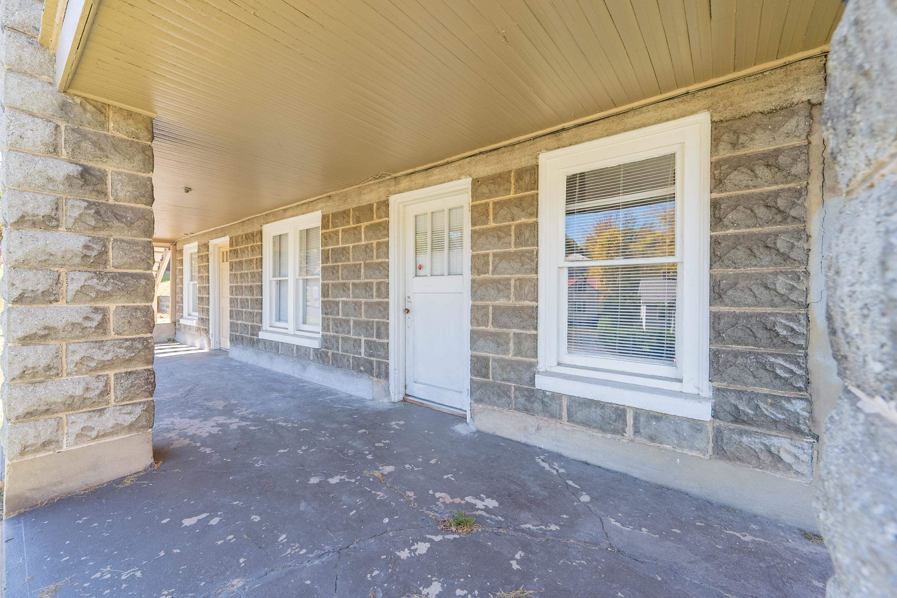 422 S Washington Avenue Pulaski VA 24301