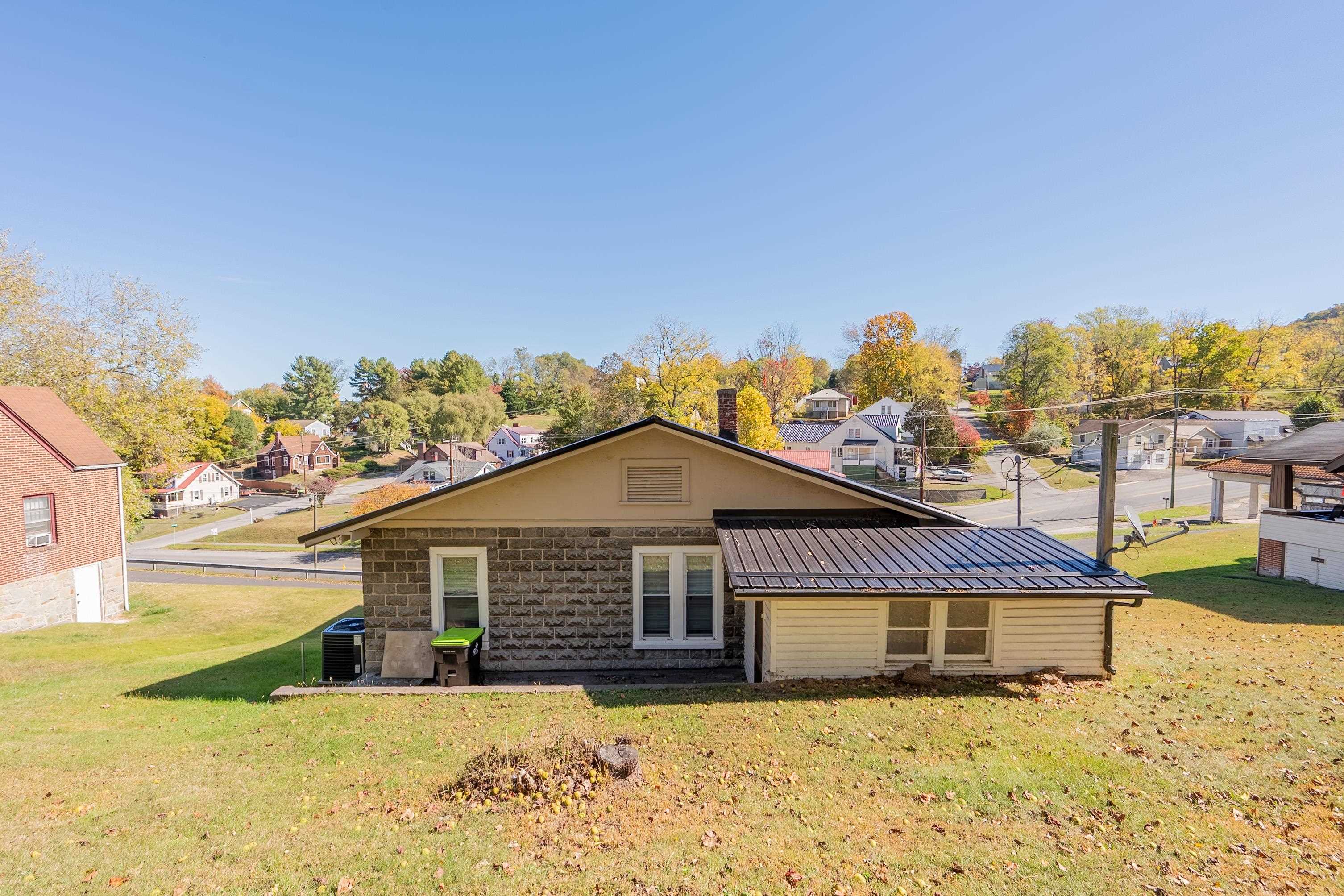 422 S Washington Avenue Pulaski VA 24301