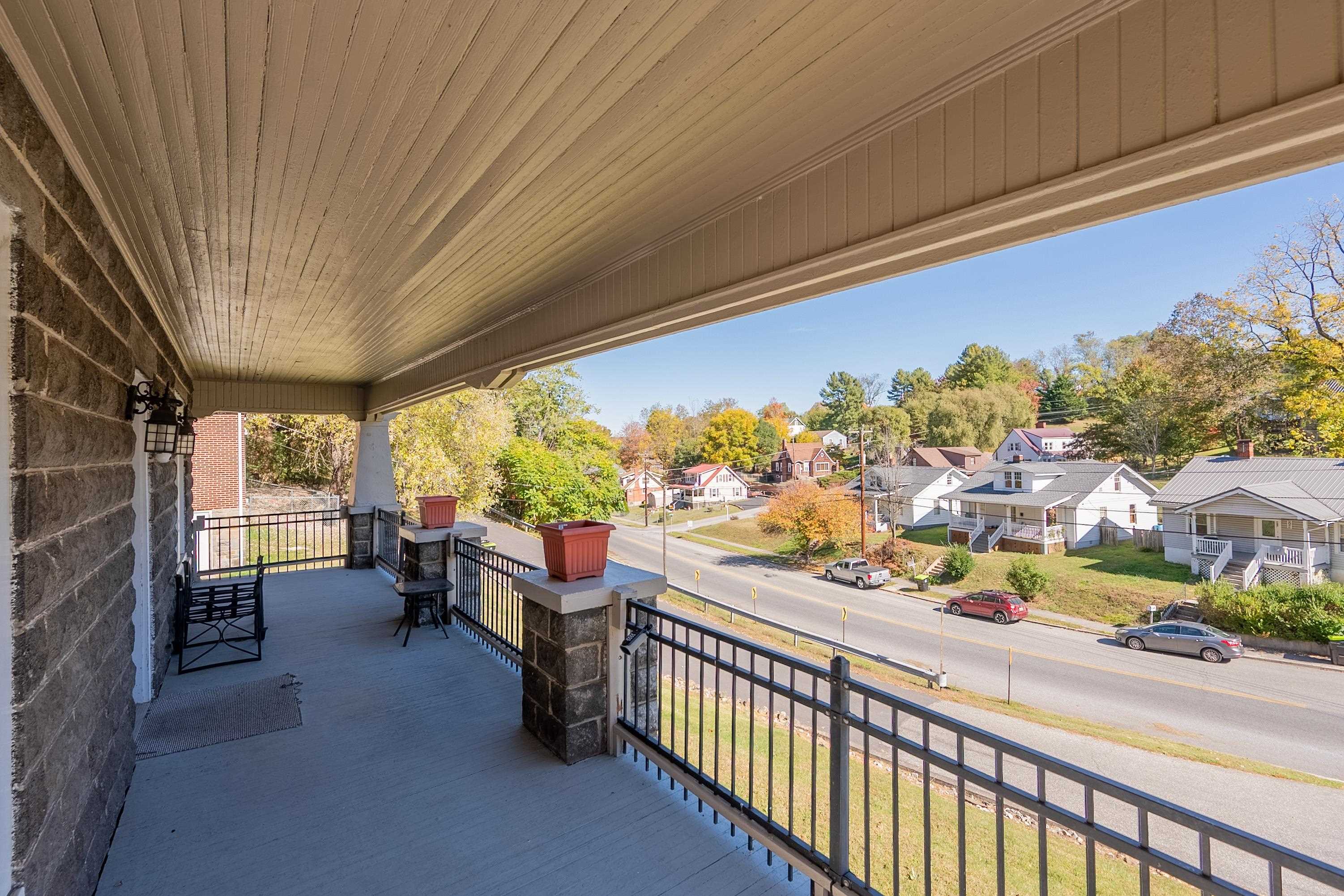 422 S Washington Avenue Pulaski VA 24301