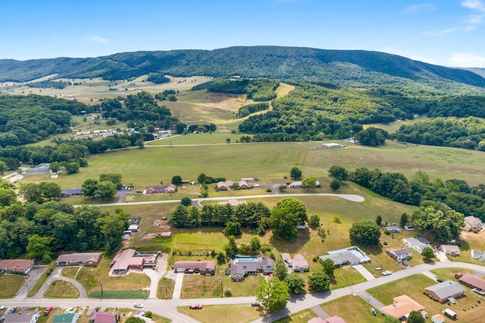 712 Mercer Road Rich Creek VA 24147