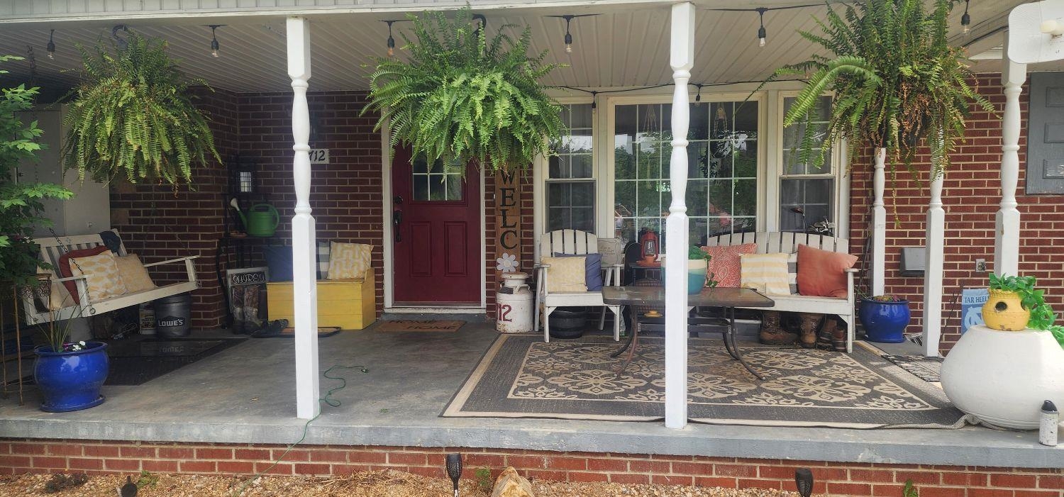 712 Mercer Road Rich Creek VA 24147