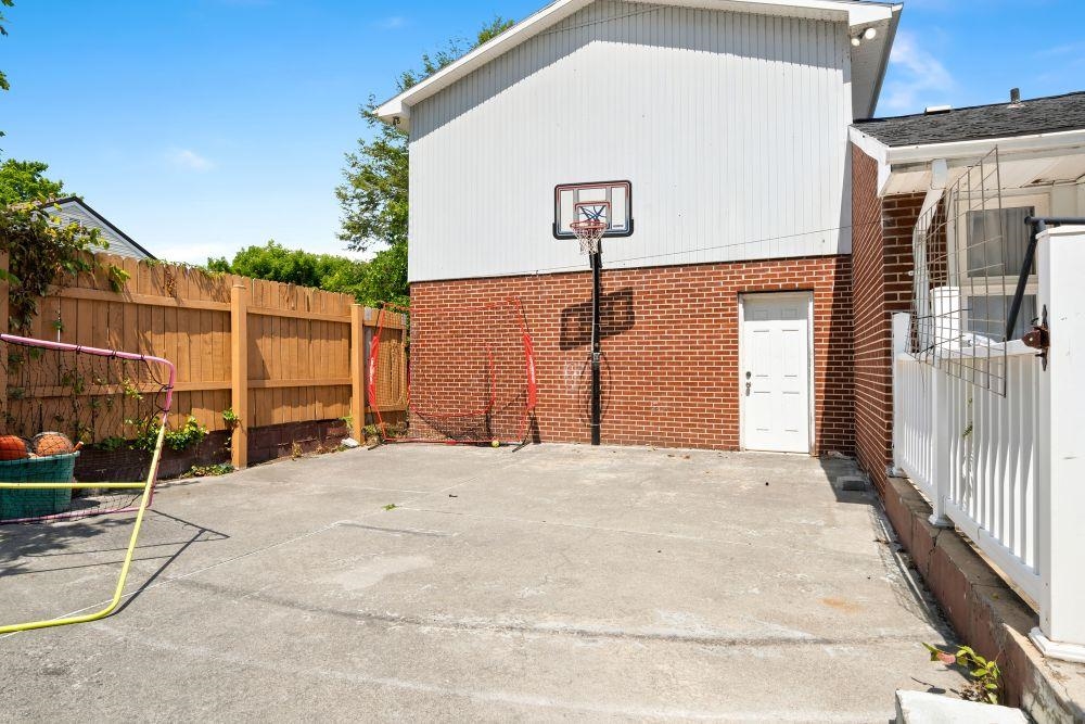 712 Mercer Road Rich Creek VA 24147