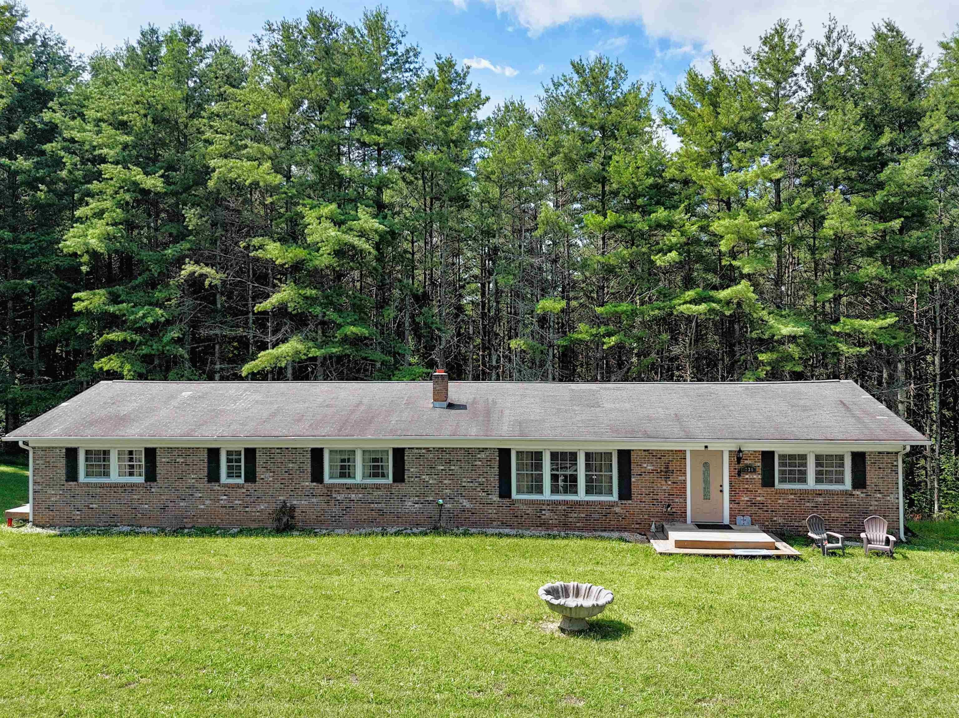 236 Buffalo Mountain Road SW Willis VA 24380
