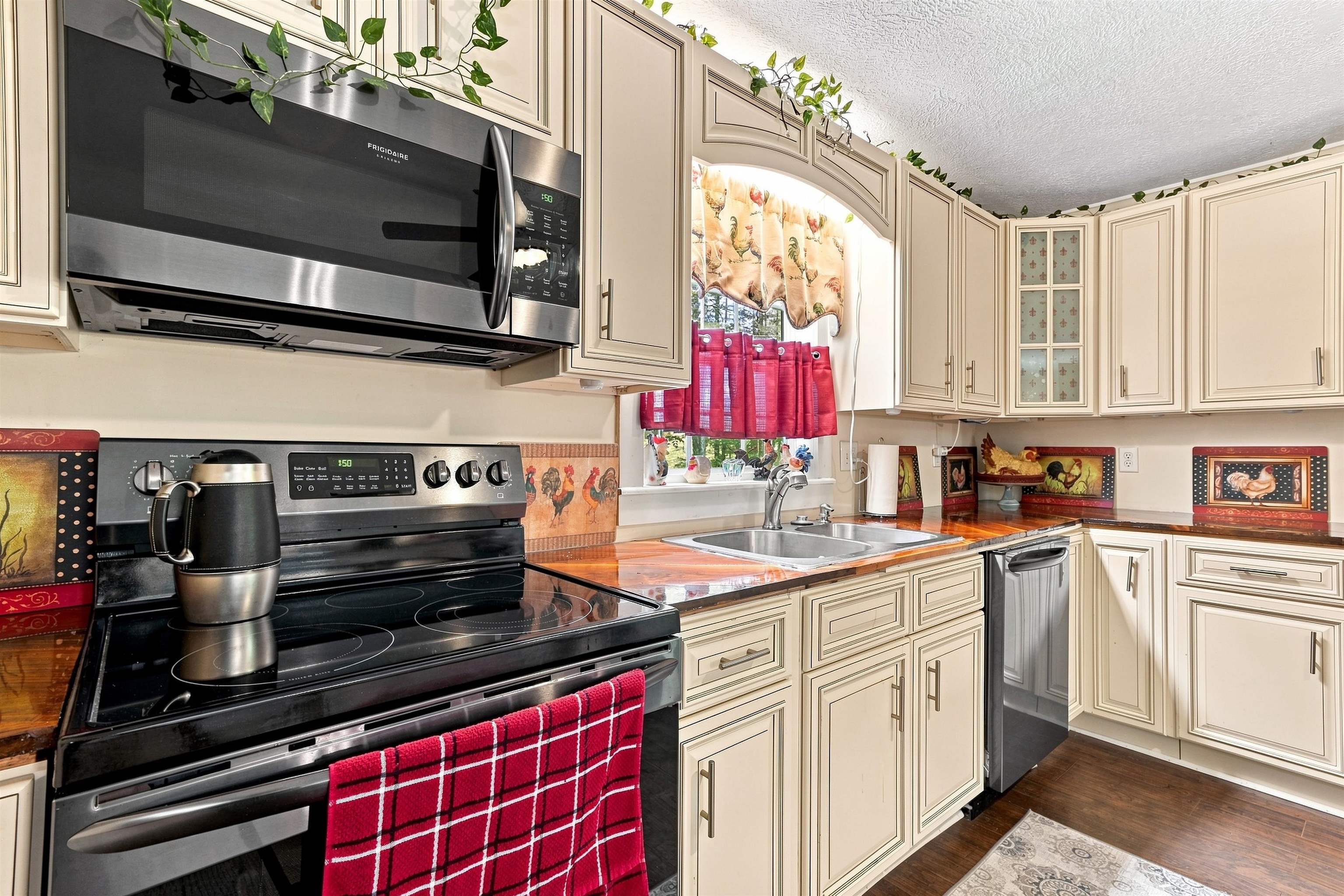 236 Buffalo Mountain Road SW Willis VA 24380