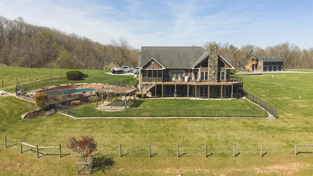 4589 Franklin Pike Floyd VA 24091
