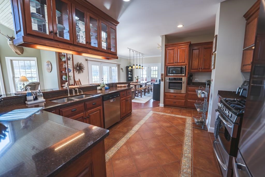 4589 Franklin Pike Floyd VA 24091