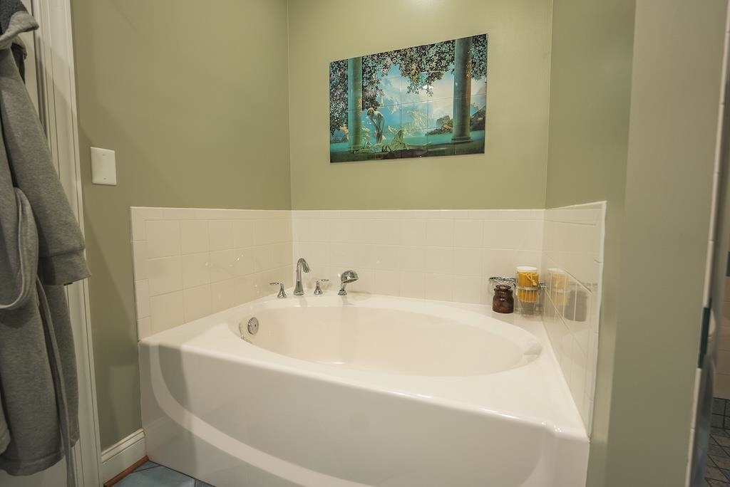 4589 Franklin Pike Floyd VA 24091