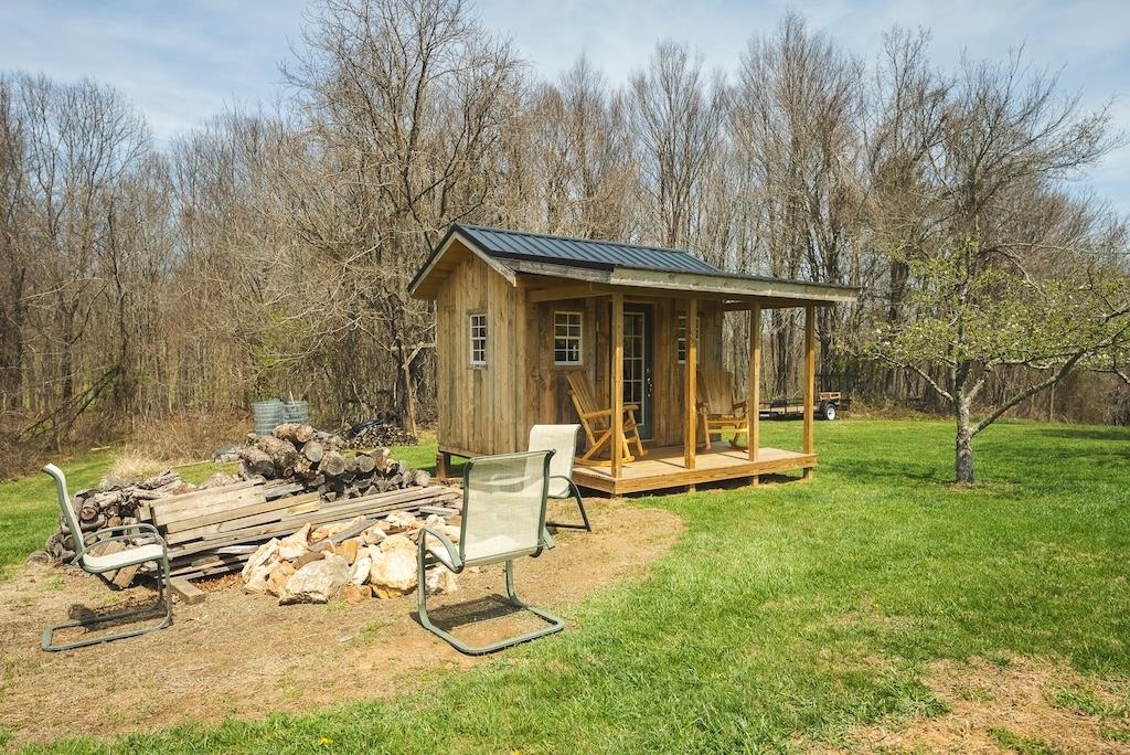 4589 Franklin Pike Floyd VA 24091
