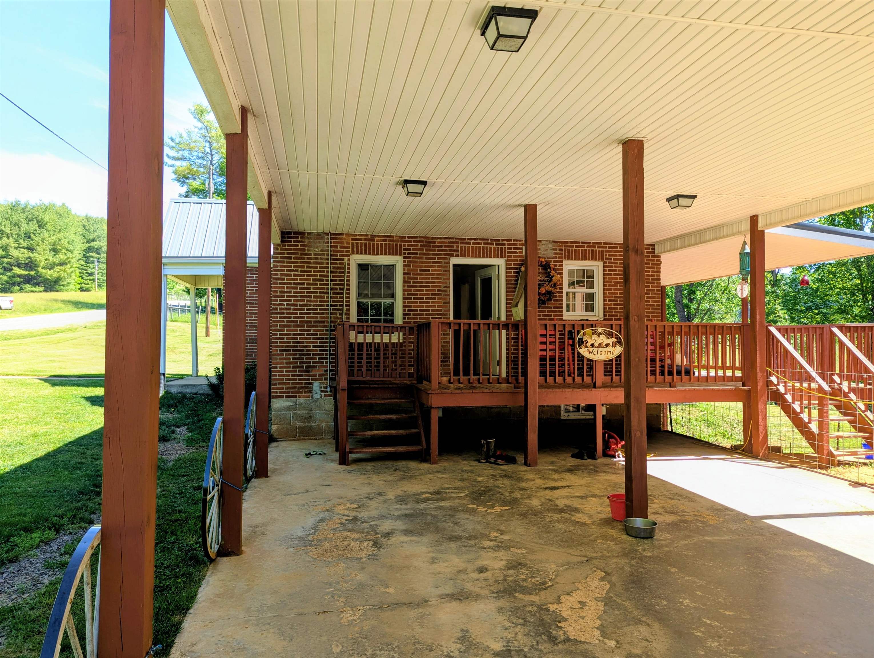 261 Newmantown Road Dugspur VA 24325