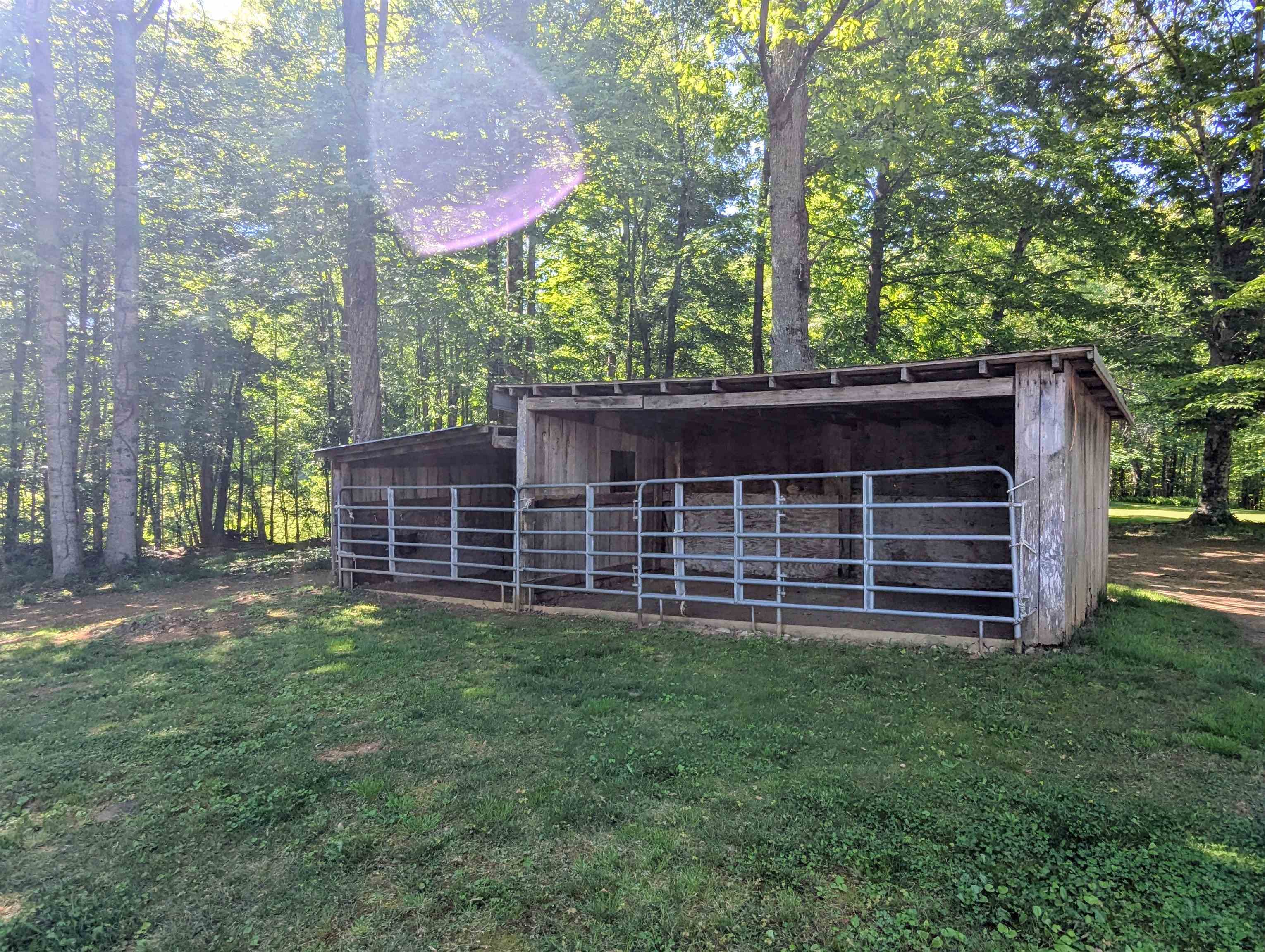 261 Newmantown Road Dugspur VA 24325