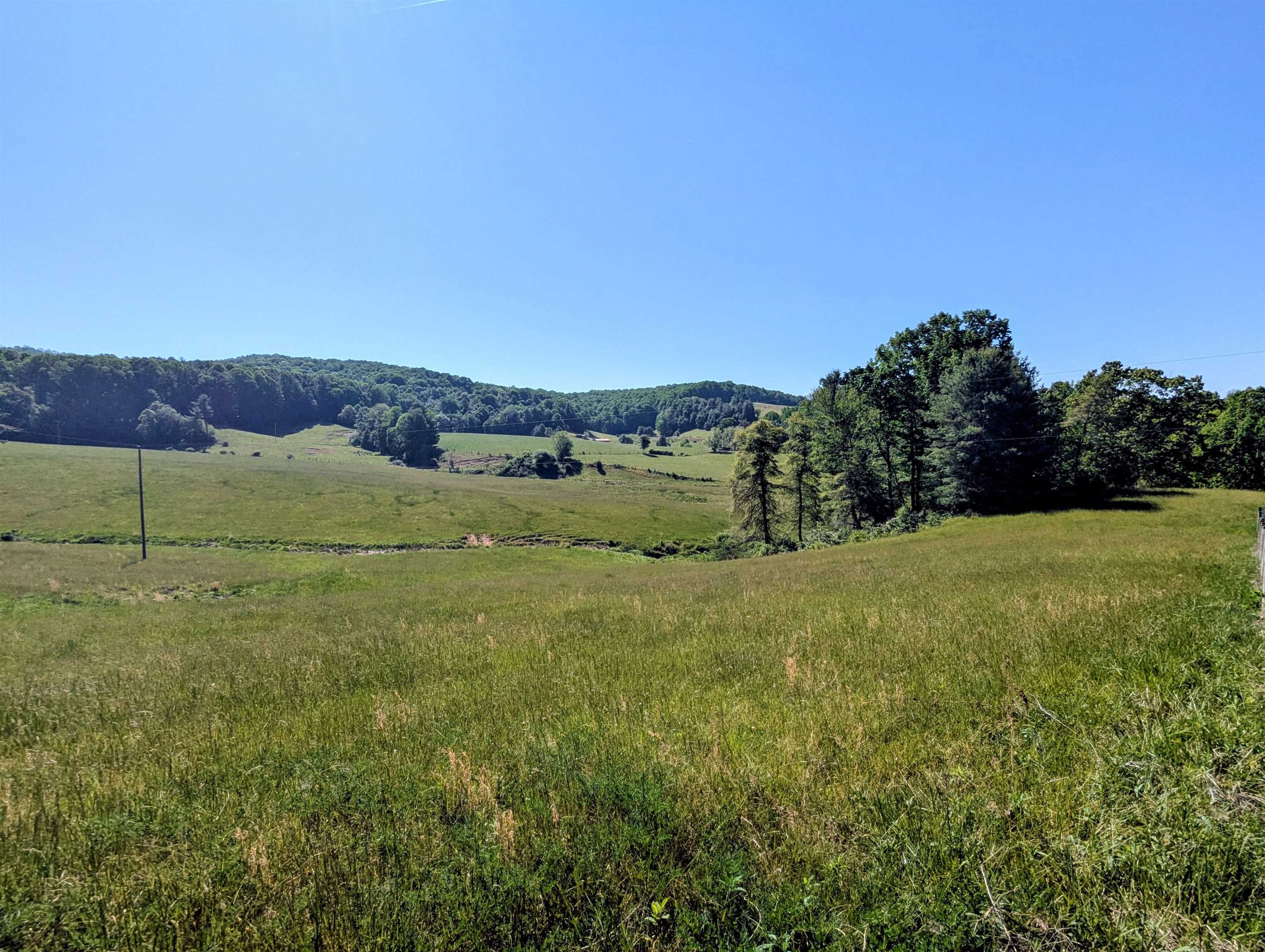 261 Newmantown Road Dugspur VA 24325