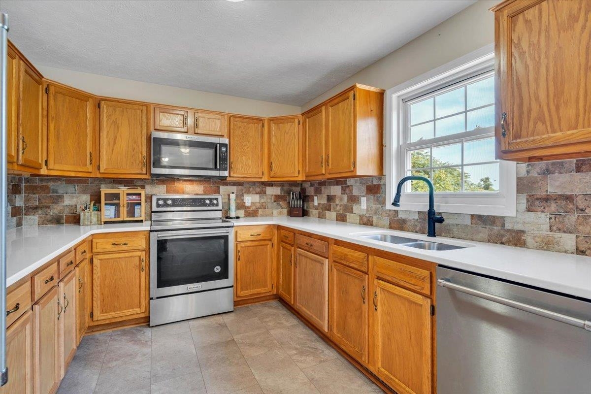 20 Wood Ridge Drive Christiansburg VA 24073