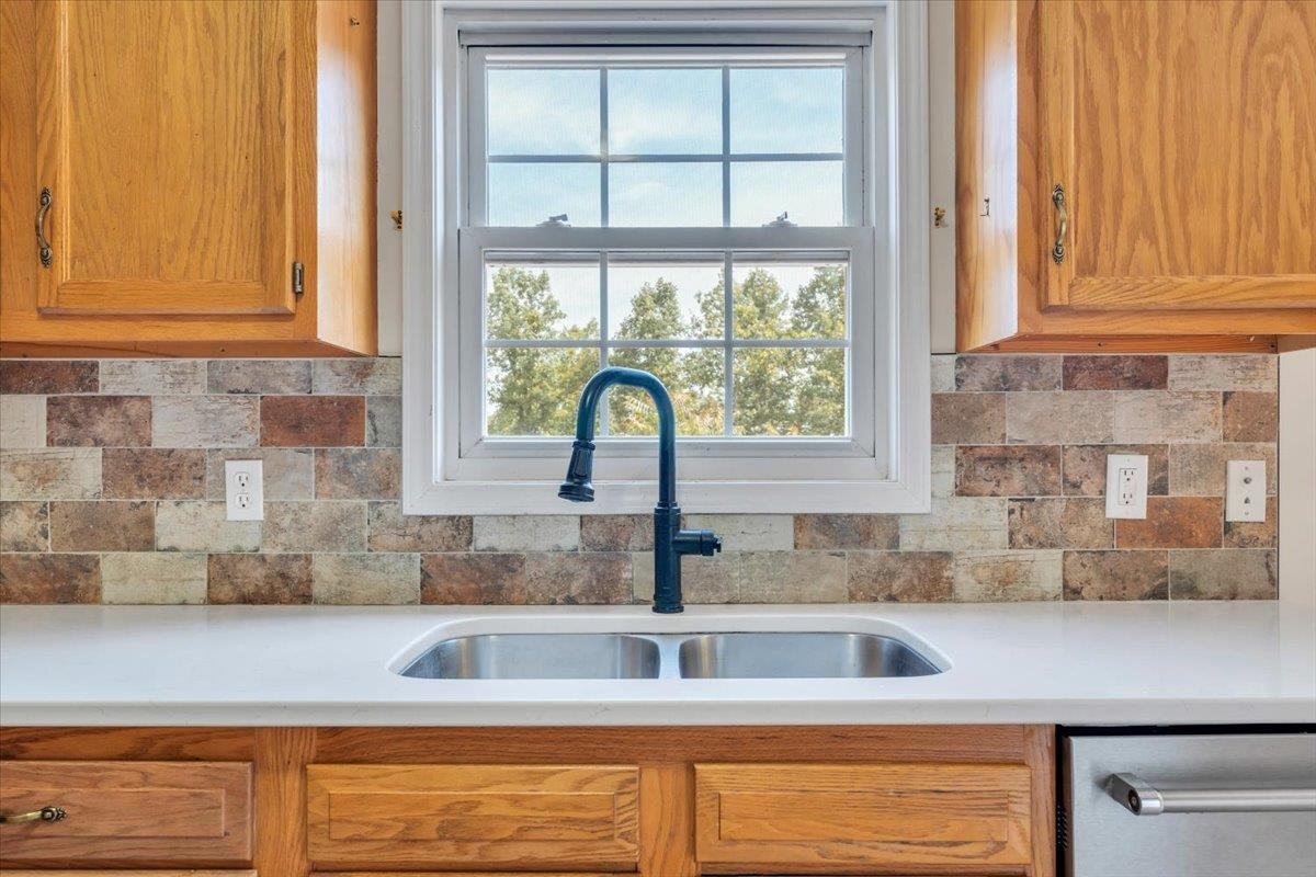 20 Wood Ridge Drive Christiansburg VA 24073