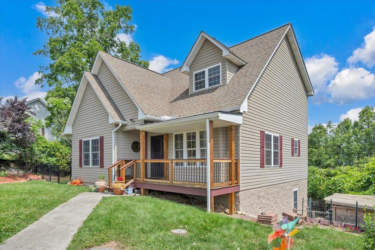 20 Wood Ridge Drive Christiansburg VA 24073