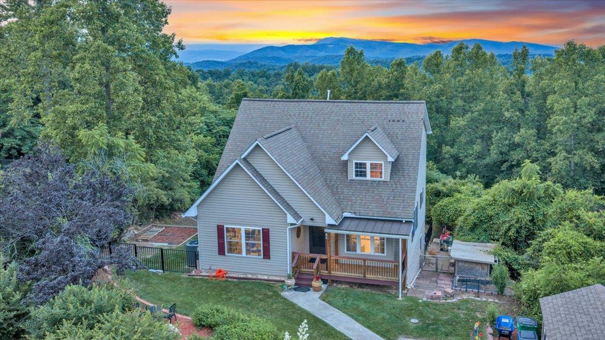 20 Wood Ridge Drive Christiansburg VA 24073
