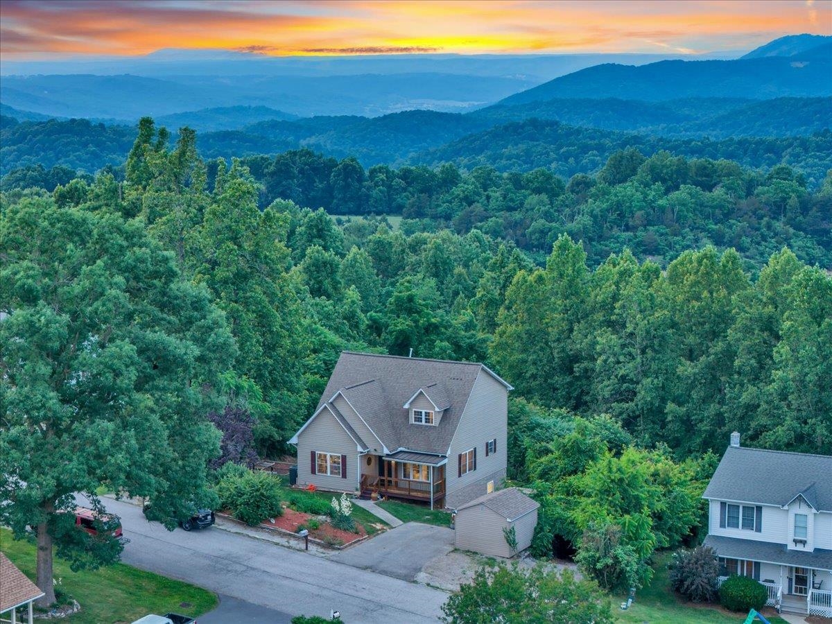 20 Wood Ridge Drive Christiansburg VA 24073