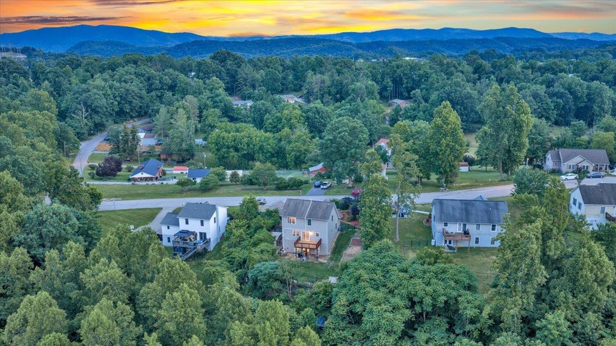 20 Wood Ridge Drive Christiansburg VA 24073