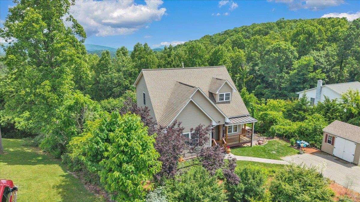 20 Wood Ridge Drive Christiansburg VA 24073