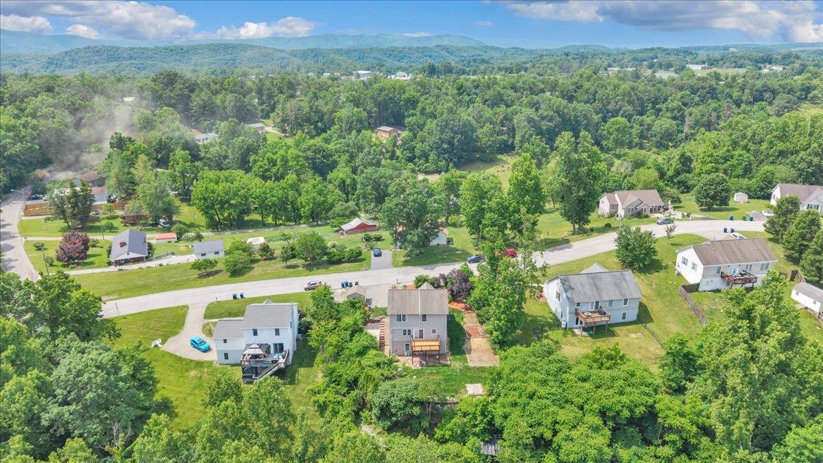20 Wood Ridge Drive Christiansburg VA 24073