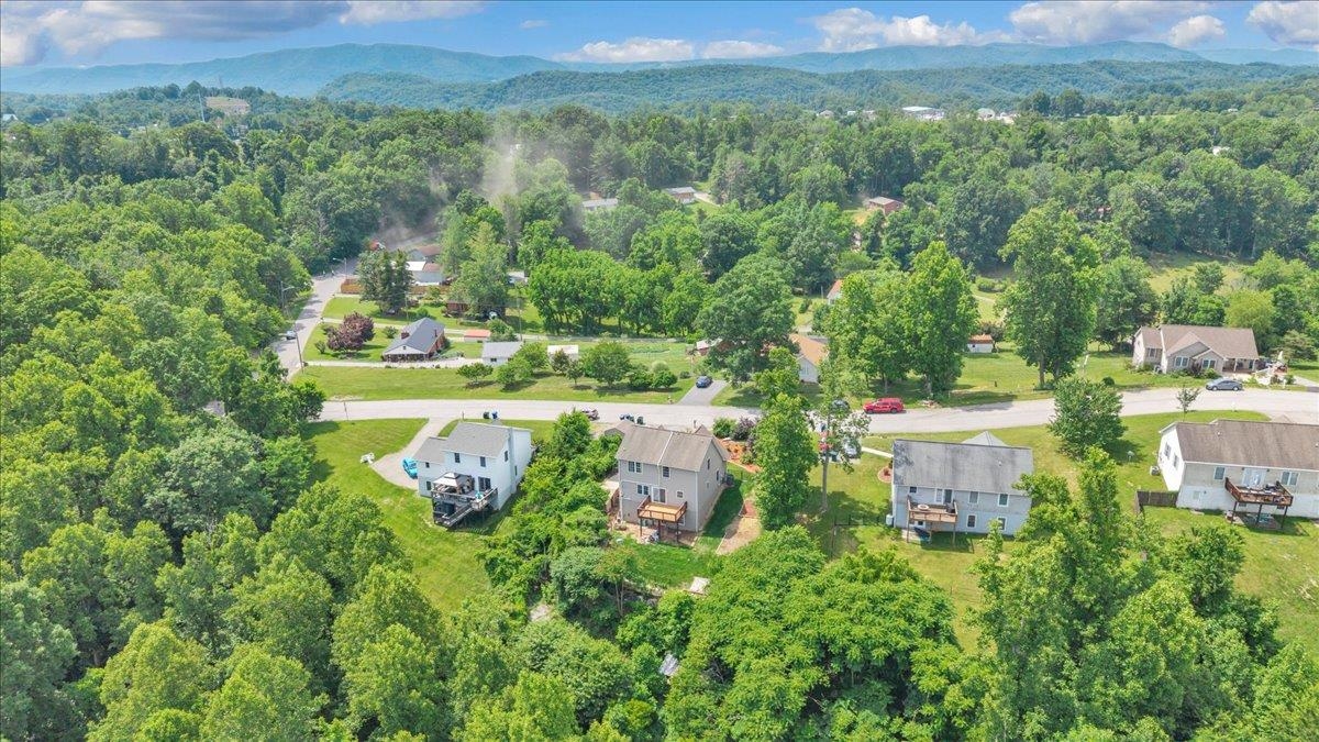 20 Wood Ridge Drive Christiansburg VA 24073