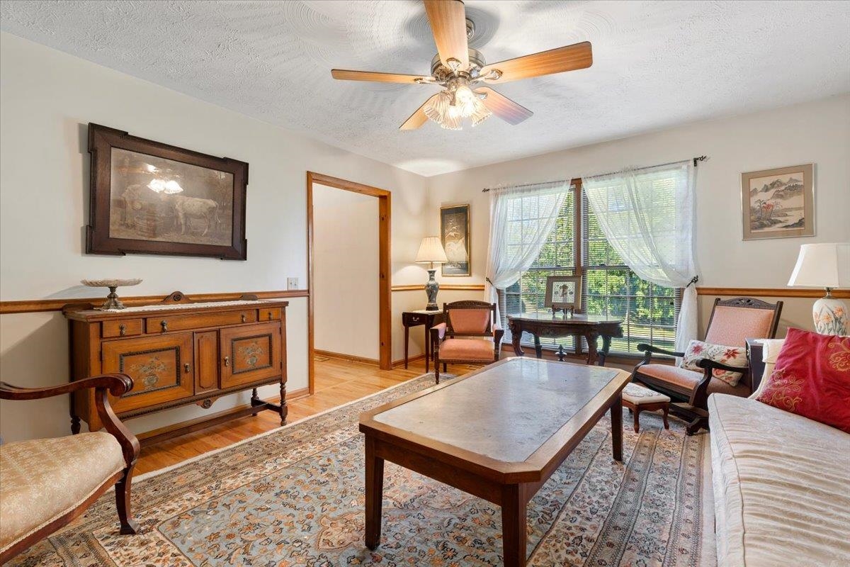 183 Farley Circle Pearisburg VA 24134
