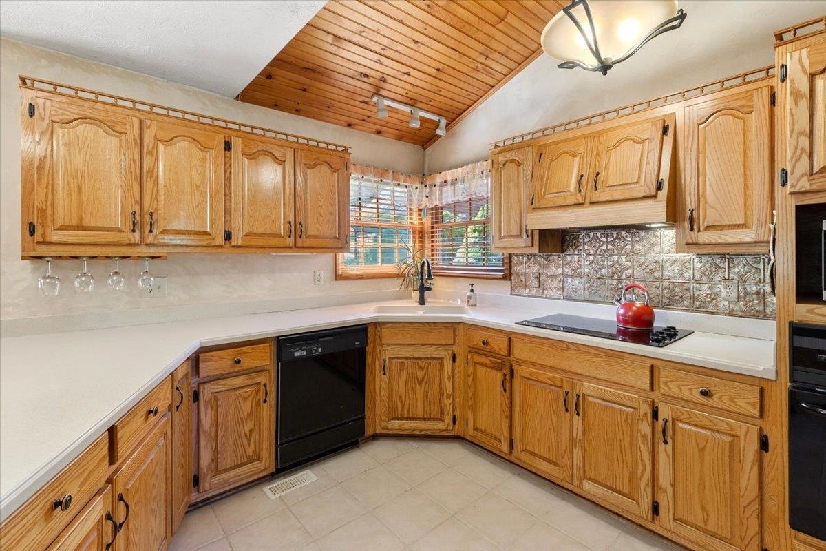 183 Farley Circle Pearisburg VA 24134