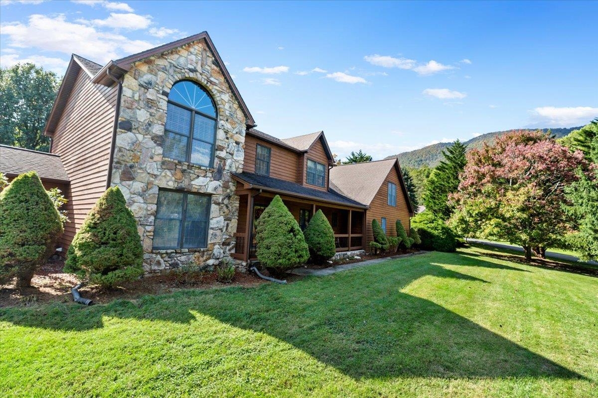 183 Farley Circle Pearisburg VA 24134