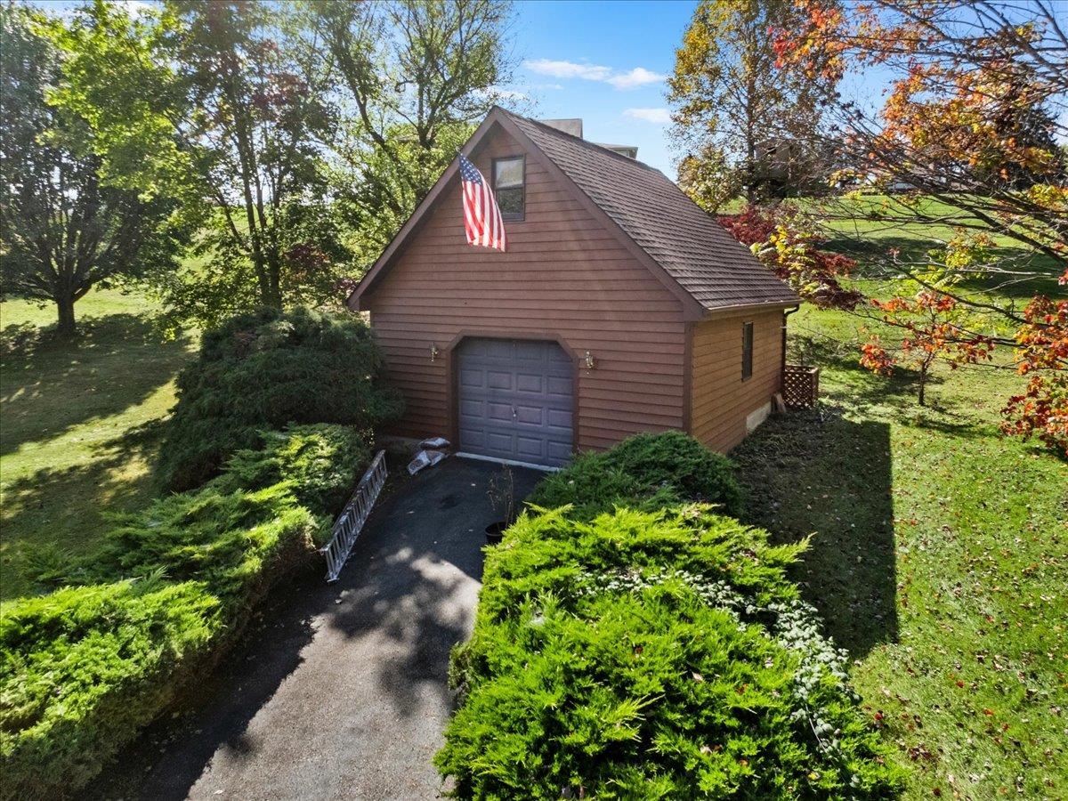 183 Farley Circle Pearisburg VA 24134