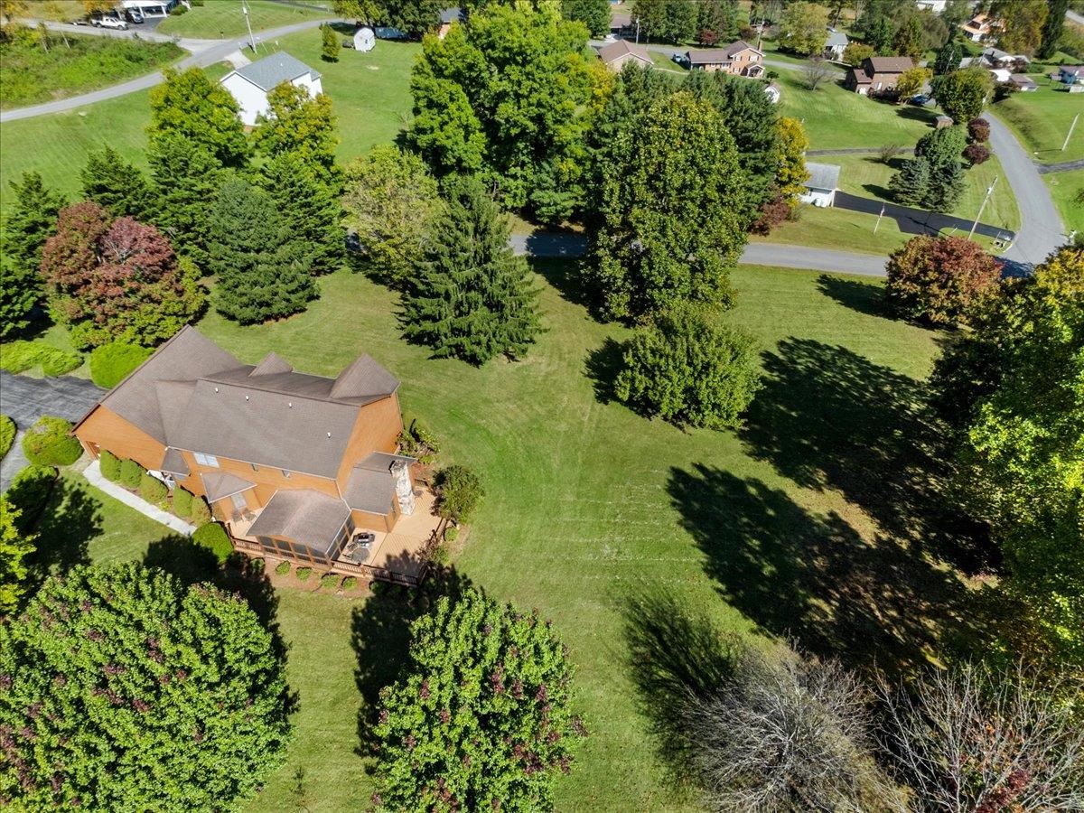 183 Farley Circle Pearisburg VA 24134