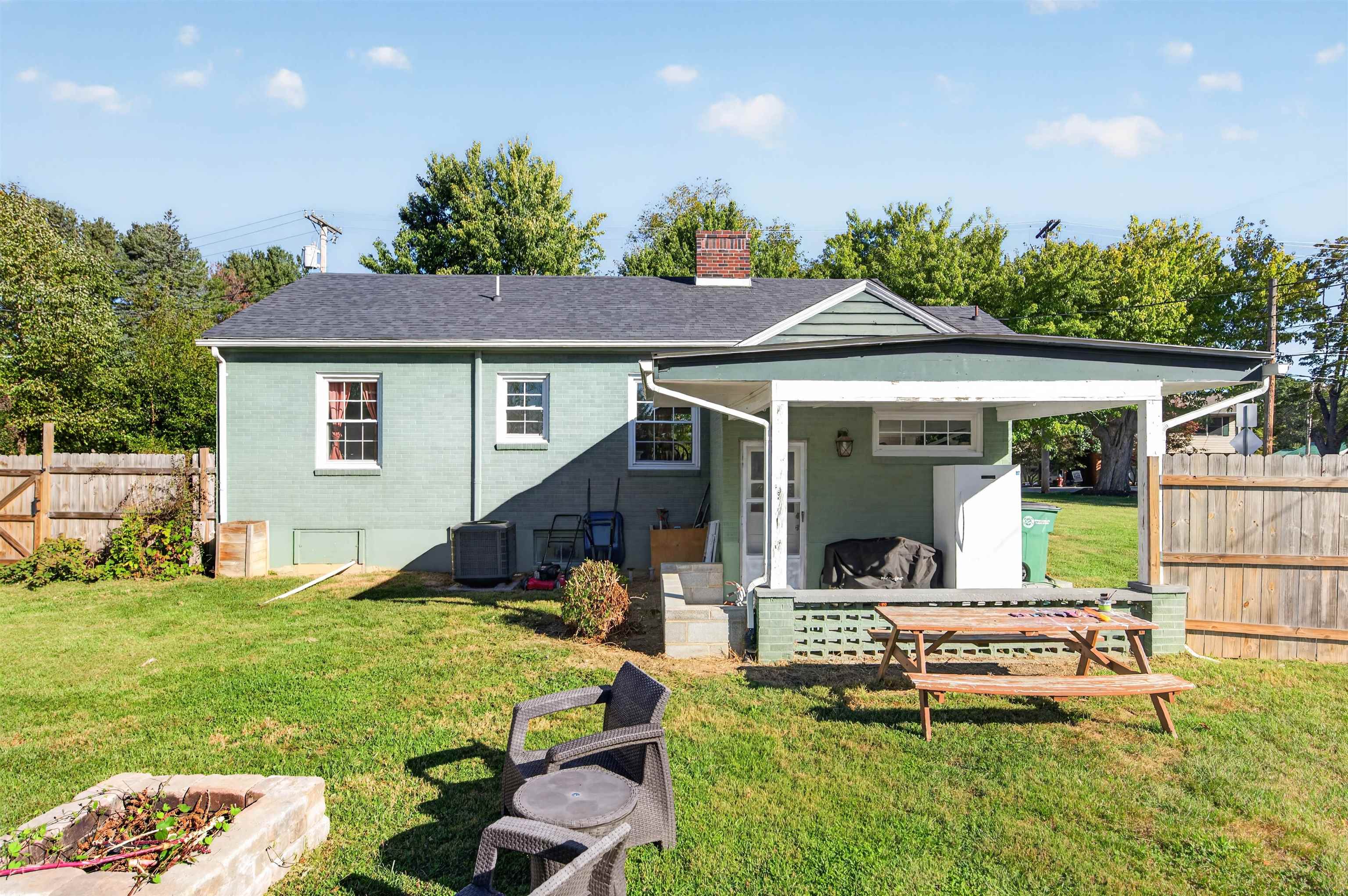 109 Park Street Christiansburg VA 24073