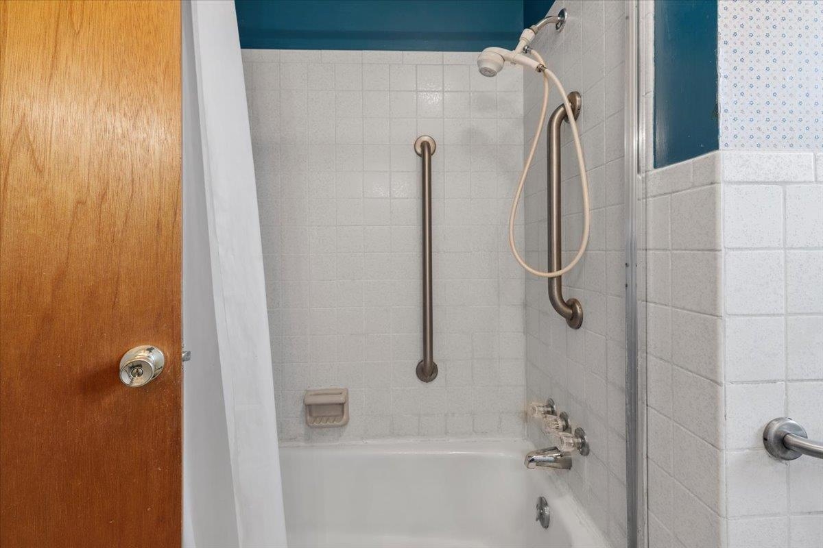1513 Overton Drive Pulaski VA 24301