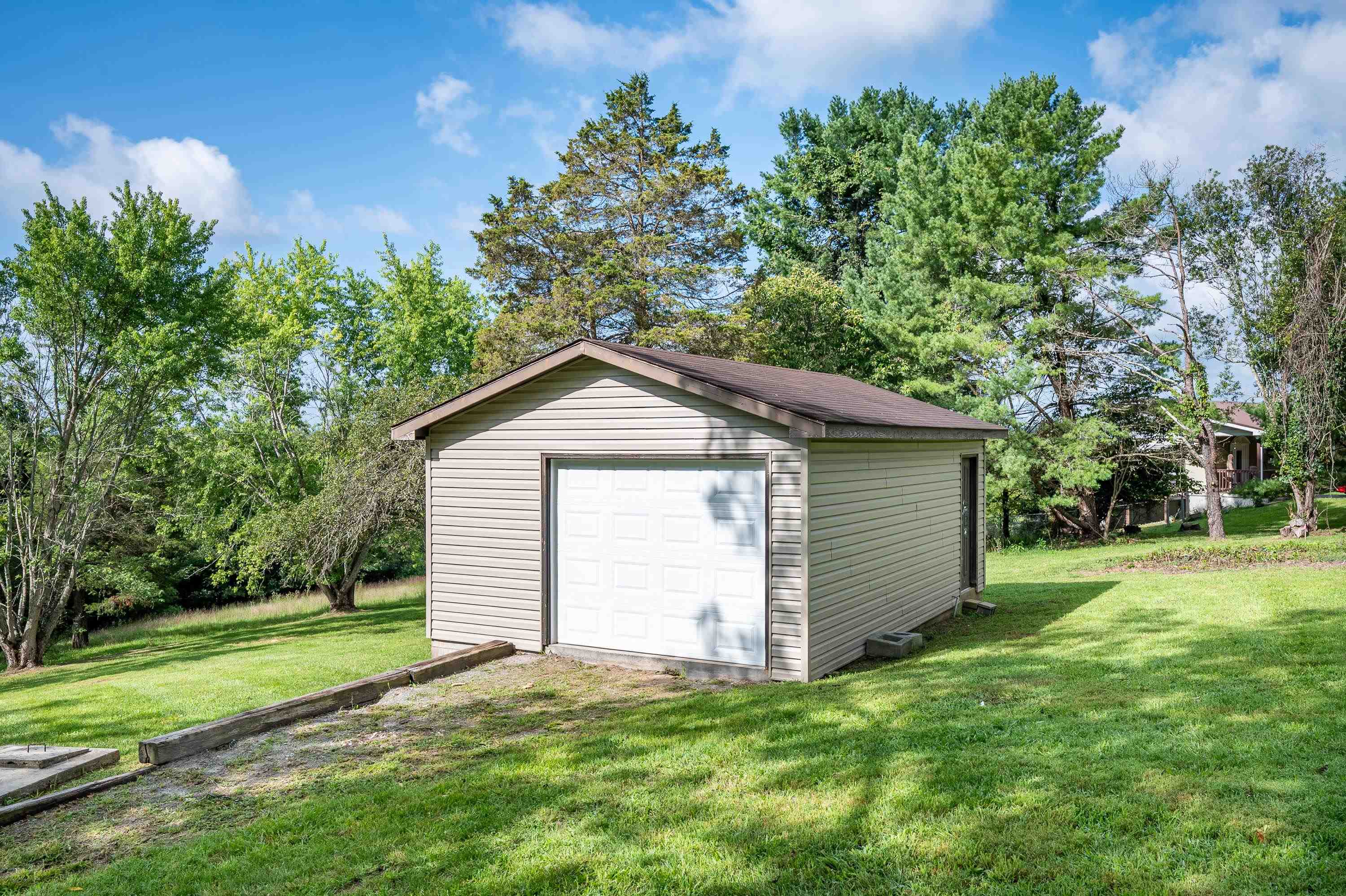 5870 Lyons Road Dublin VA 24084