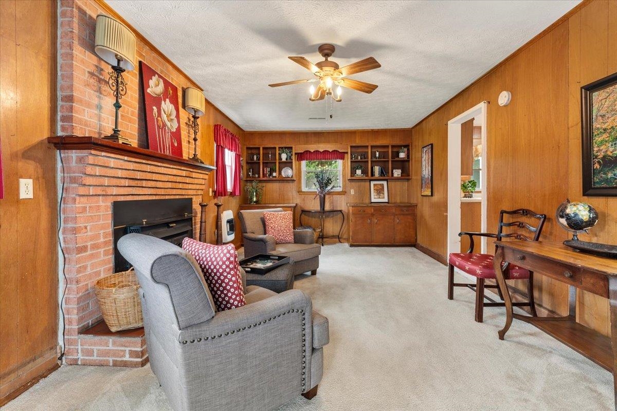 7372 Joyce Way Fairlawn VA 24141