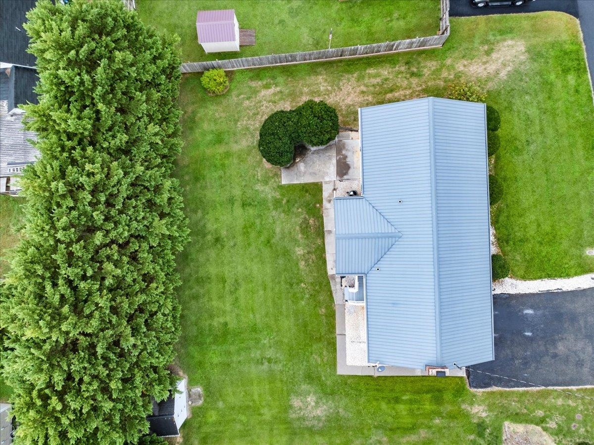 7372 Joyce Way Fairlawn VA 24141
