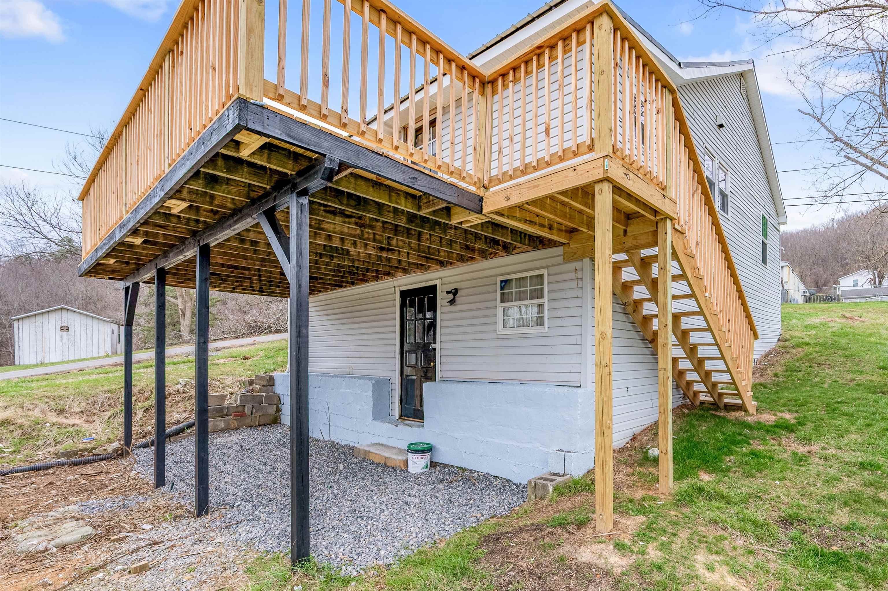 1009 Fifth Street Pulaski VA 24301