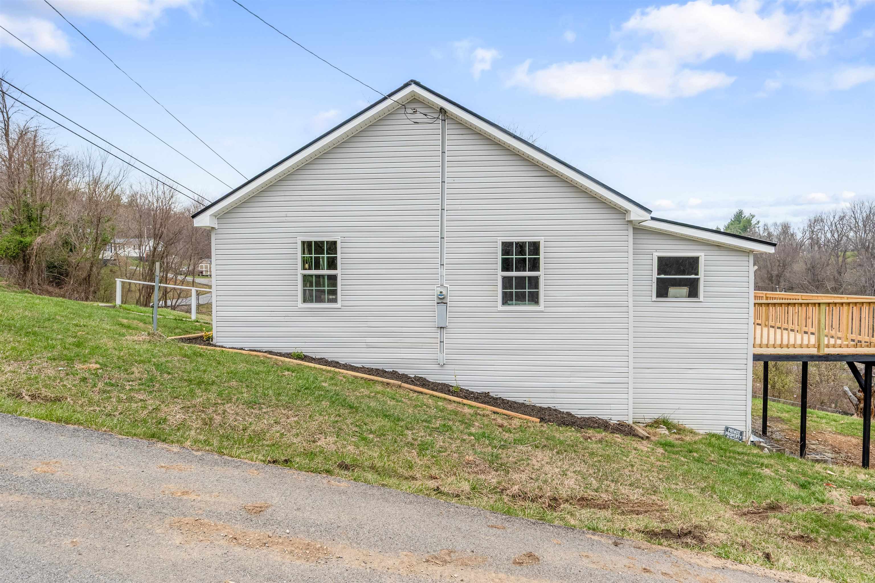 1009 Fifth Street Pulaski VA 24301