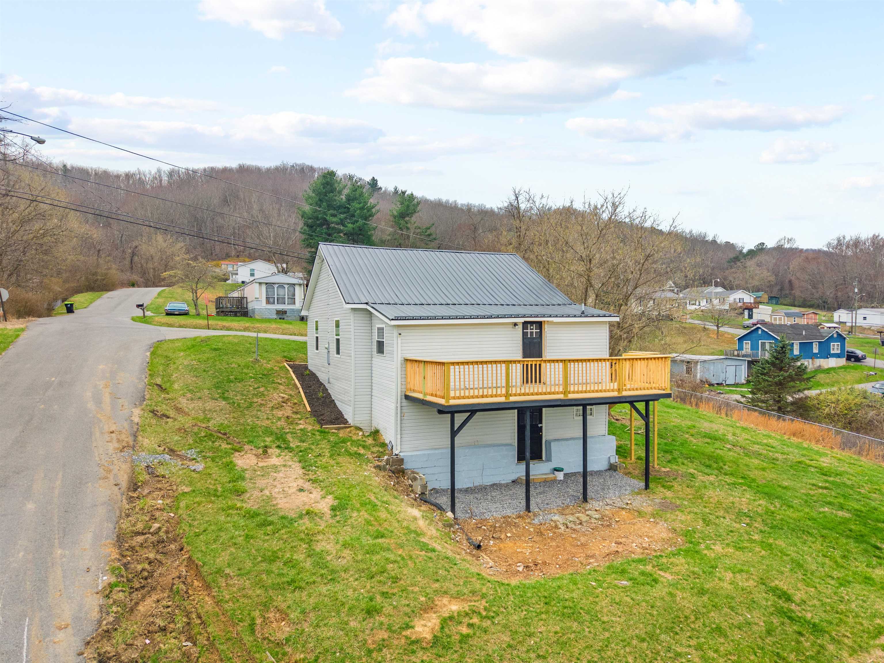 1009 Fifth Street Pulaski VA 24301