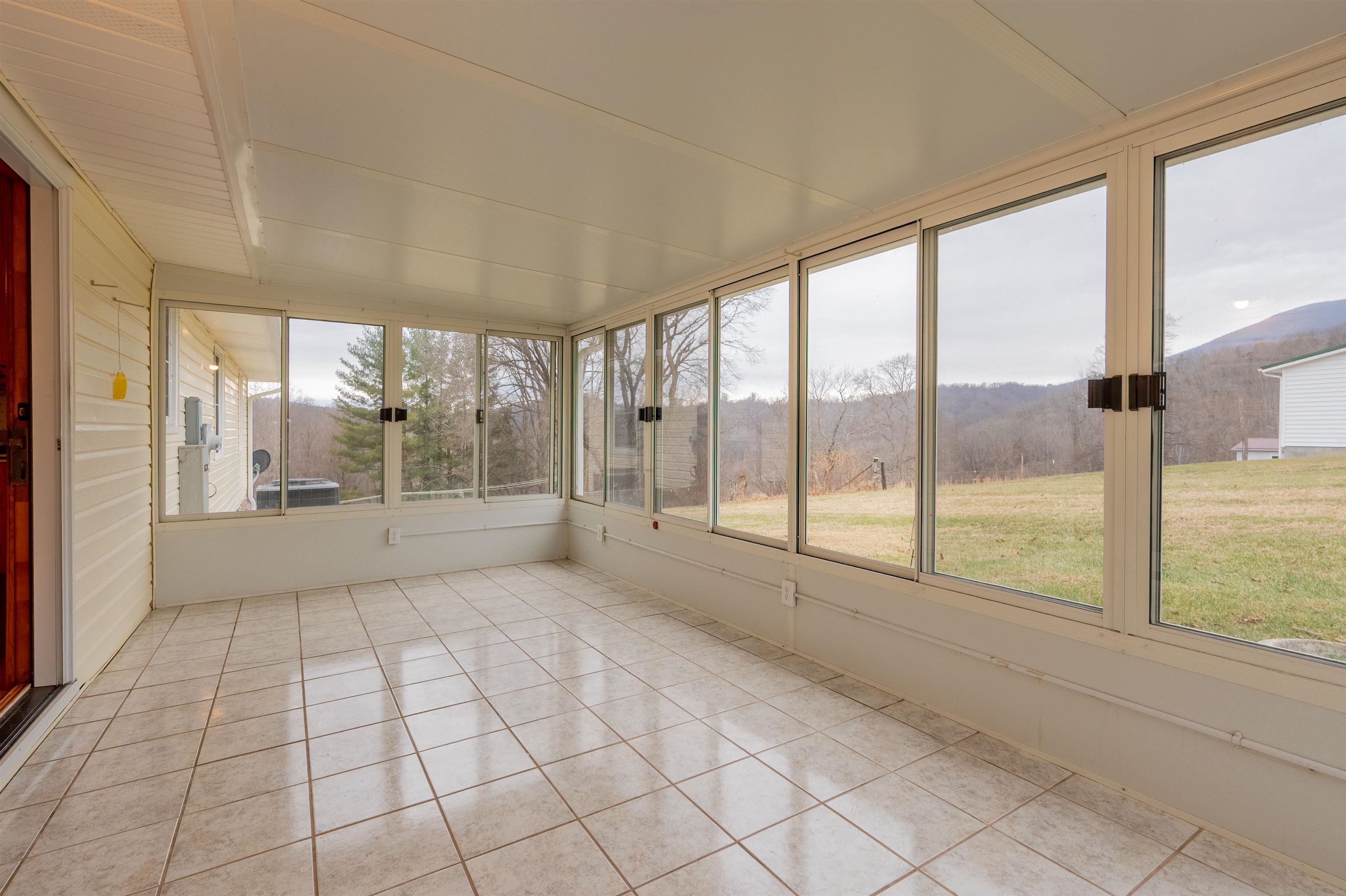 236 Smith Street Pembroke VA 24136