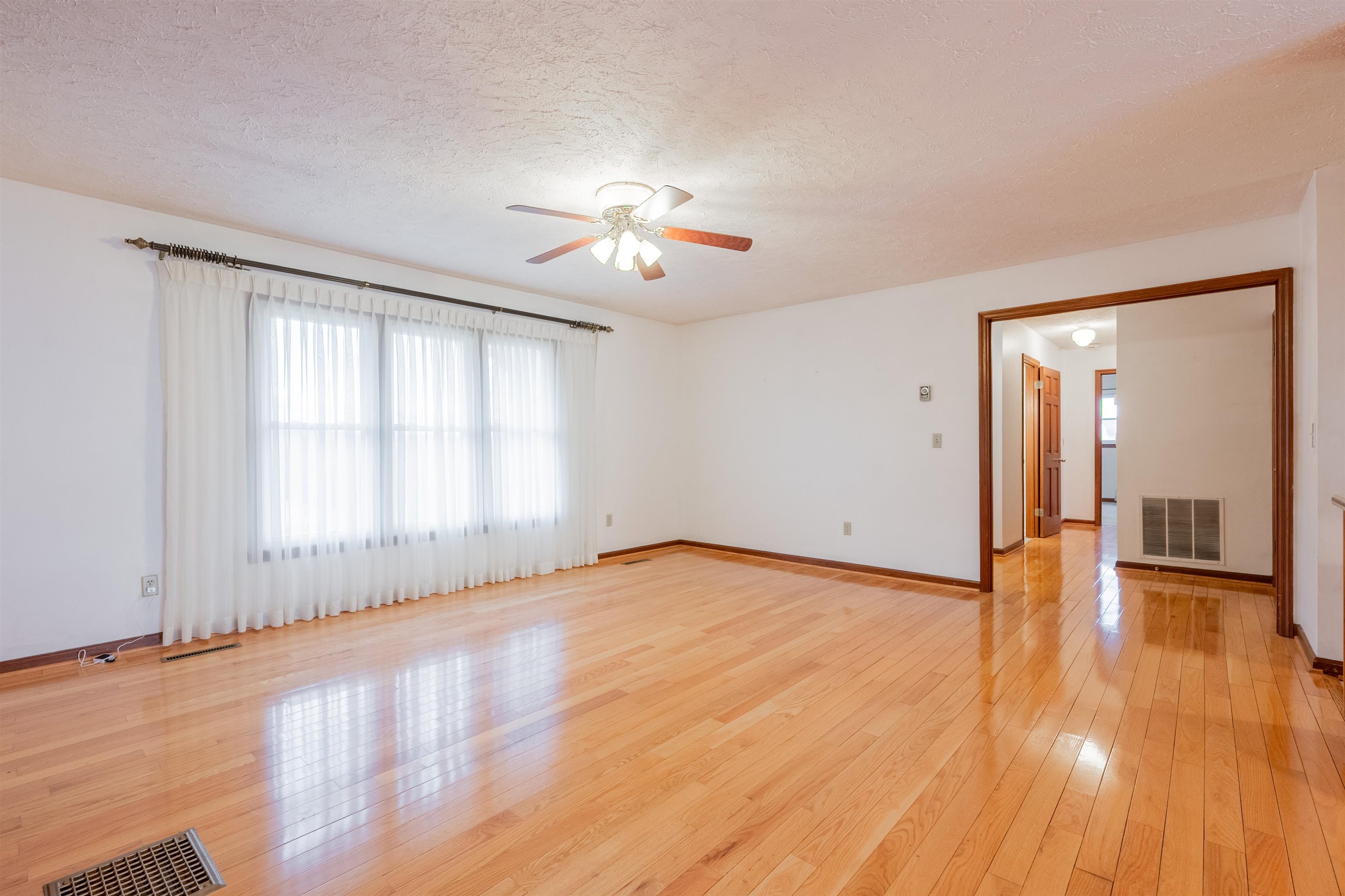 236 Smith Street Pembroke VA 24136