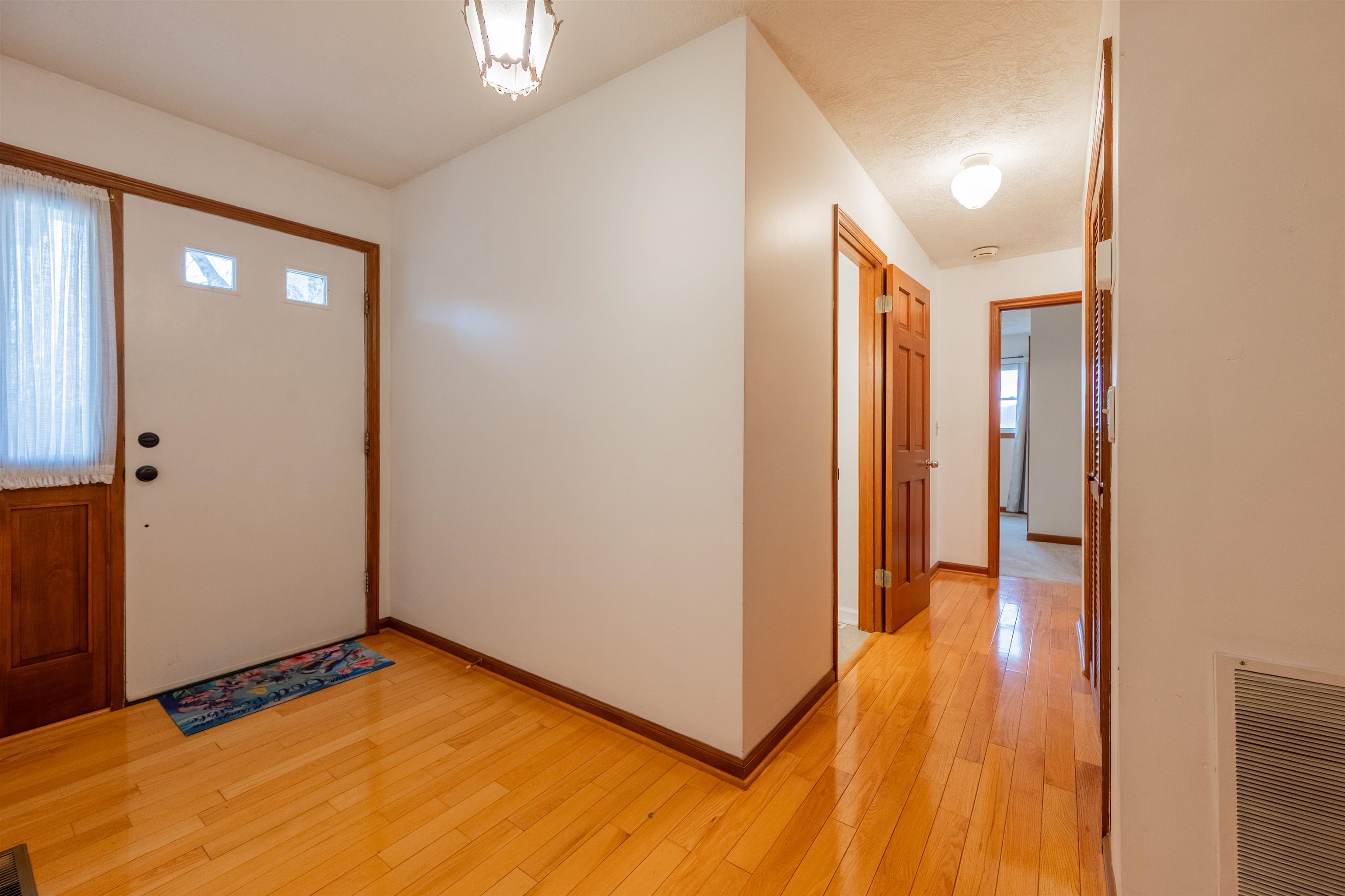 236 Smith Street Pembroke VA 24136