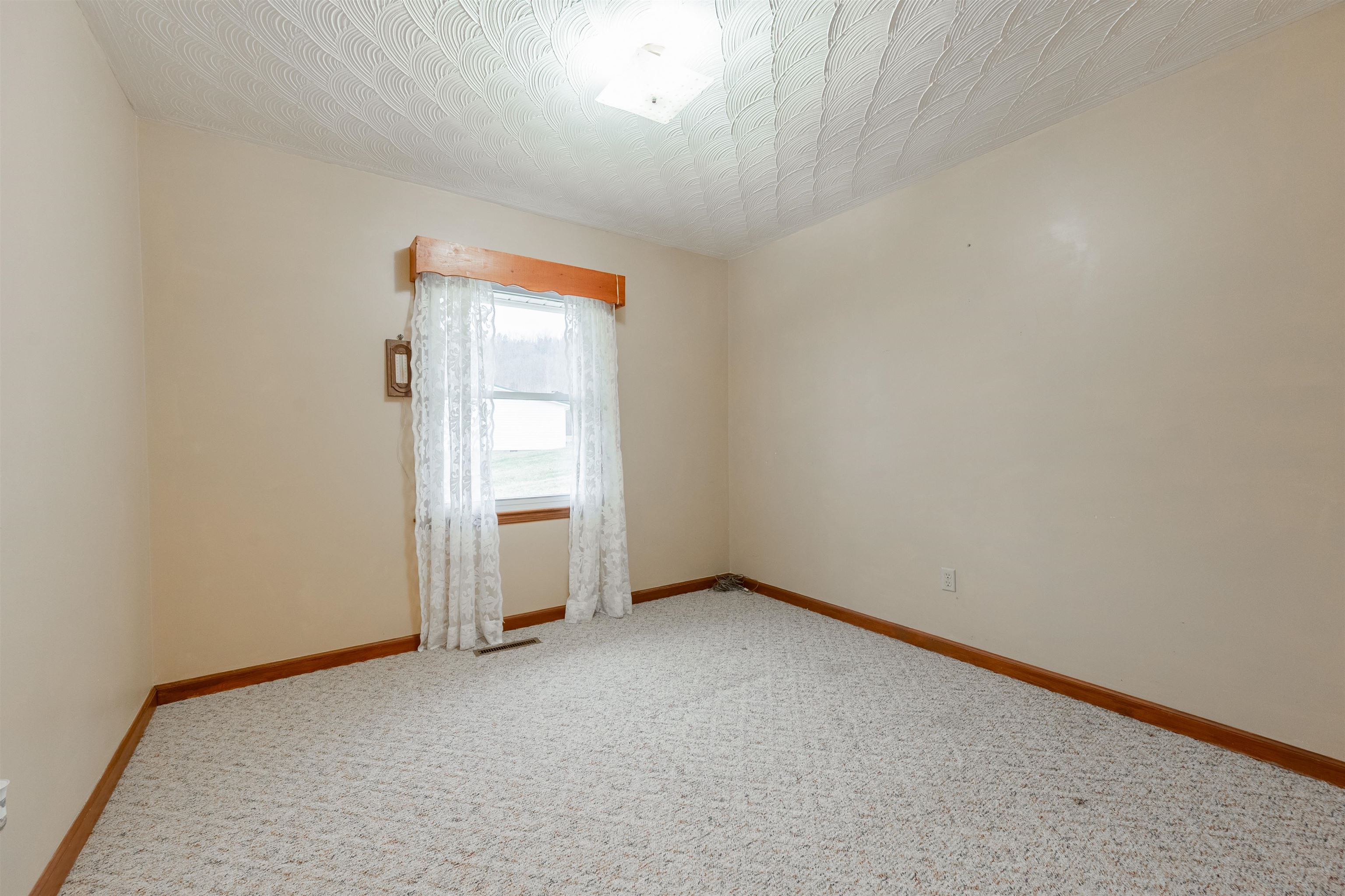 236 Smith Street Pembroke VA 24136