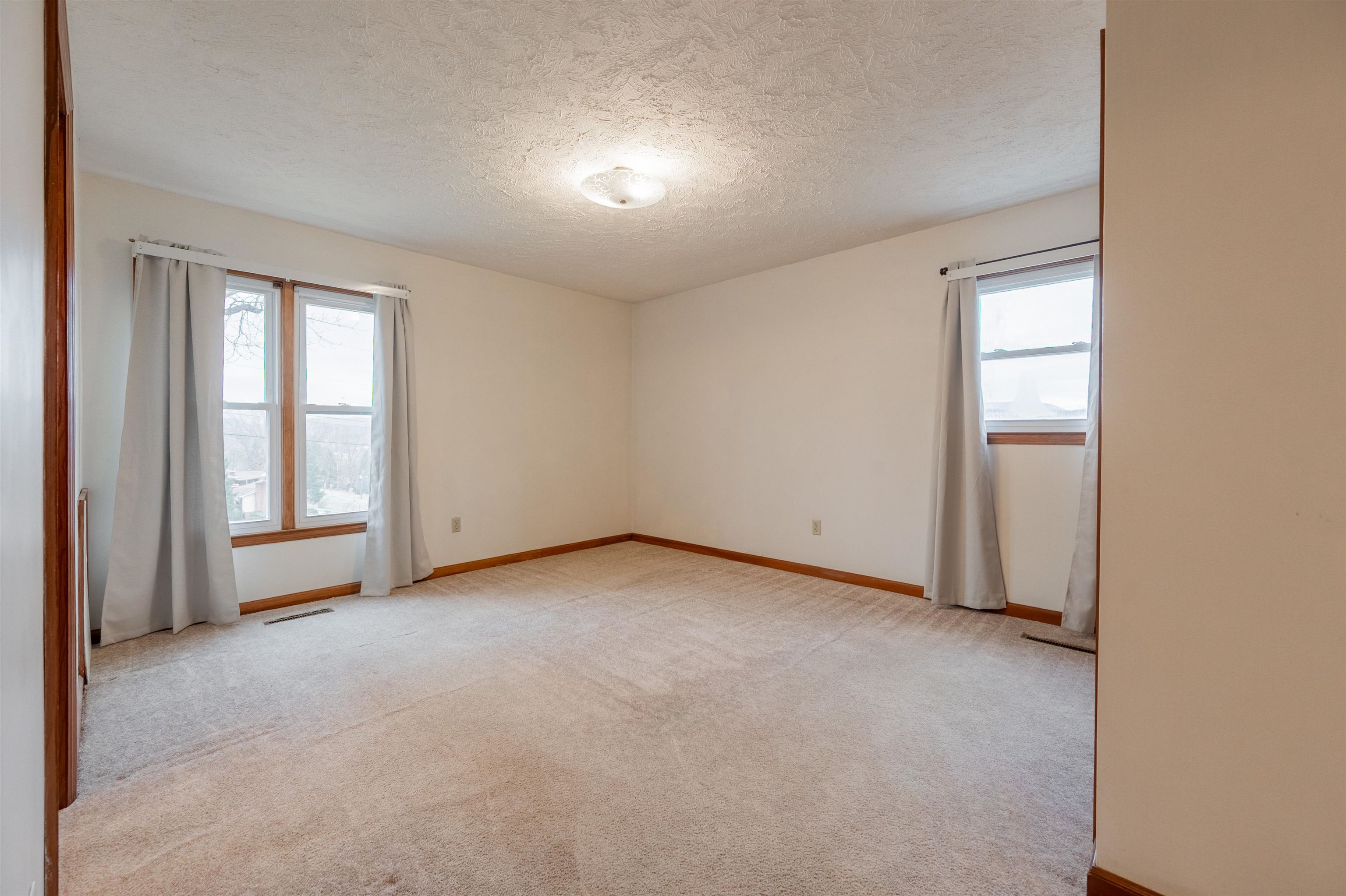 236 Smith Street Pembroke VA 24136