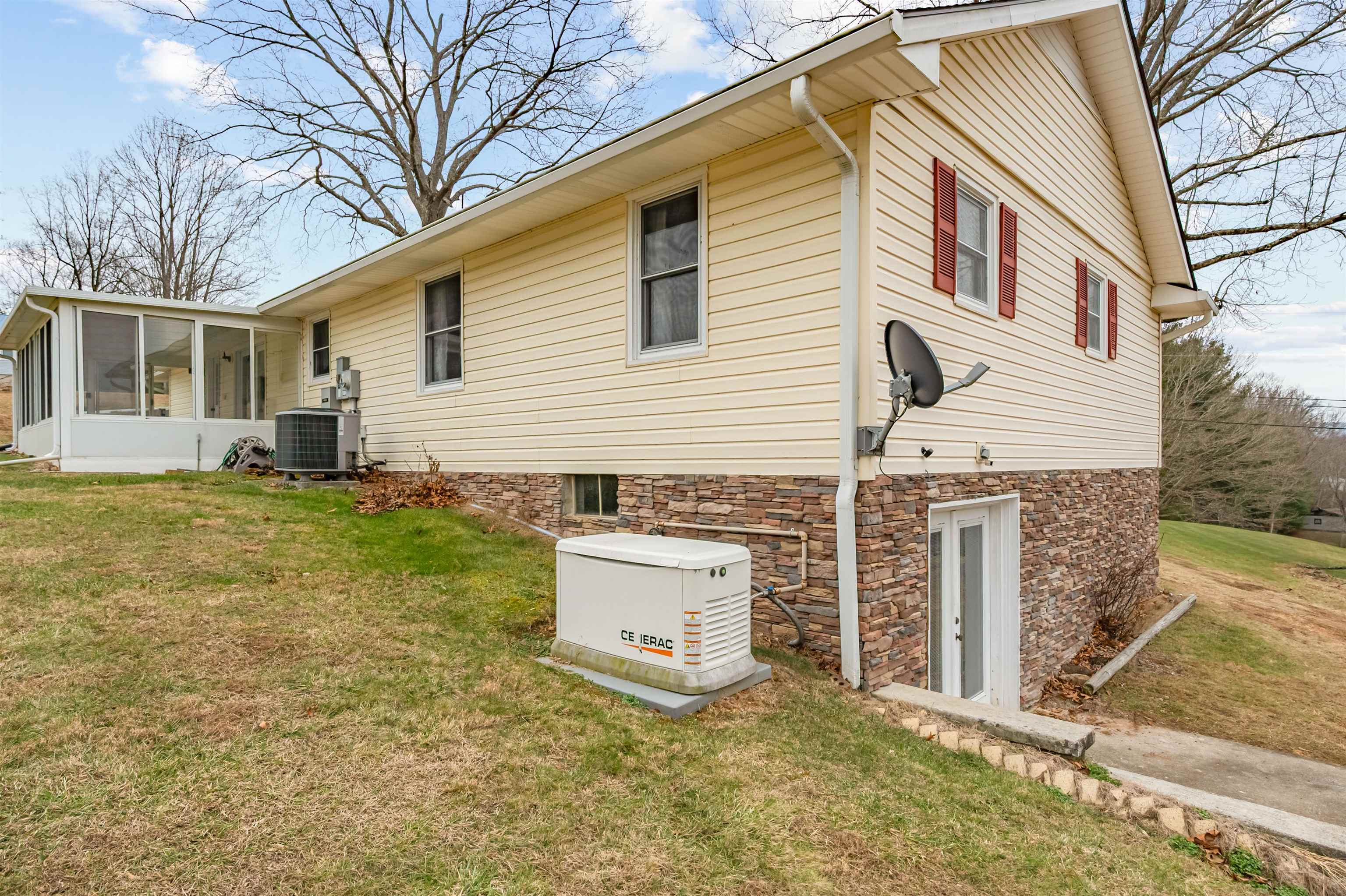 236 Smith Street Pembroke VA 24136