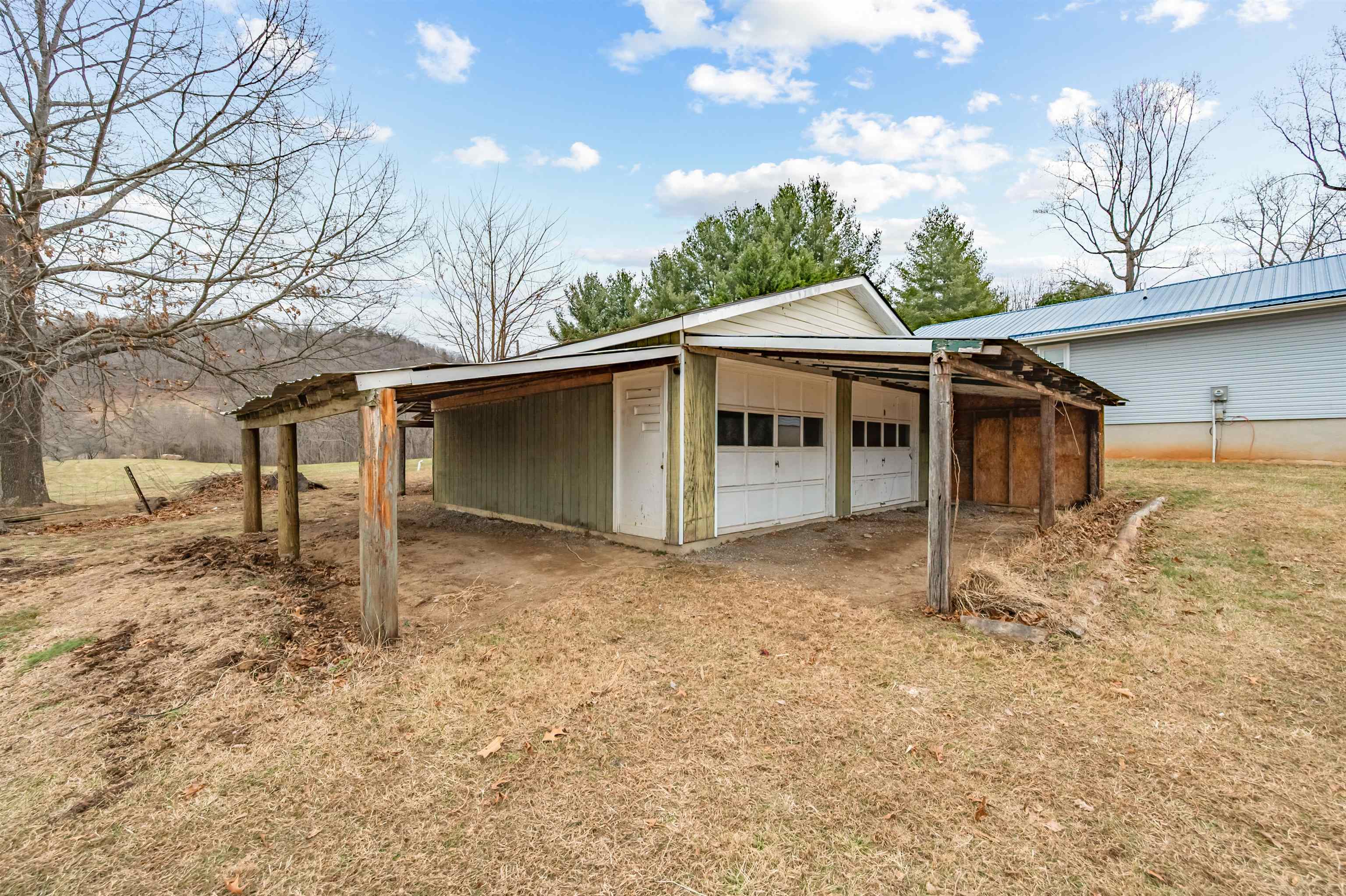 236 Smith Street Pembroke VA 24136