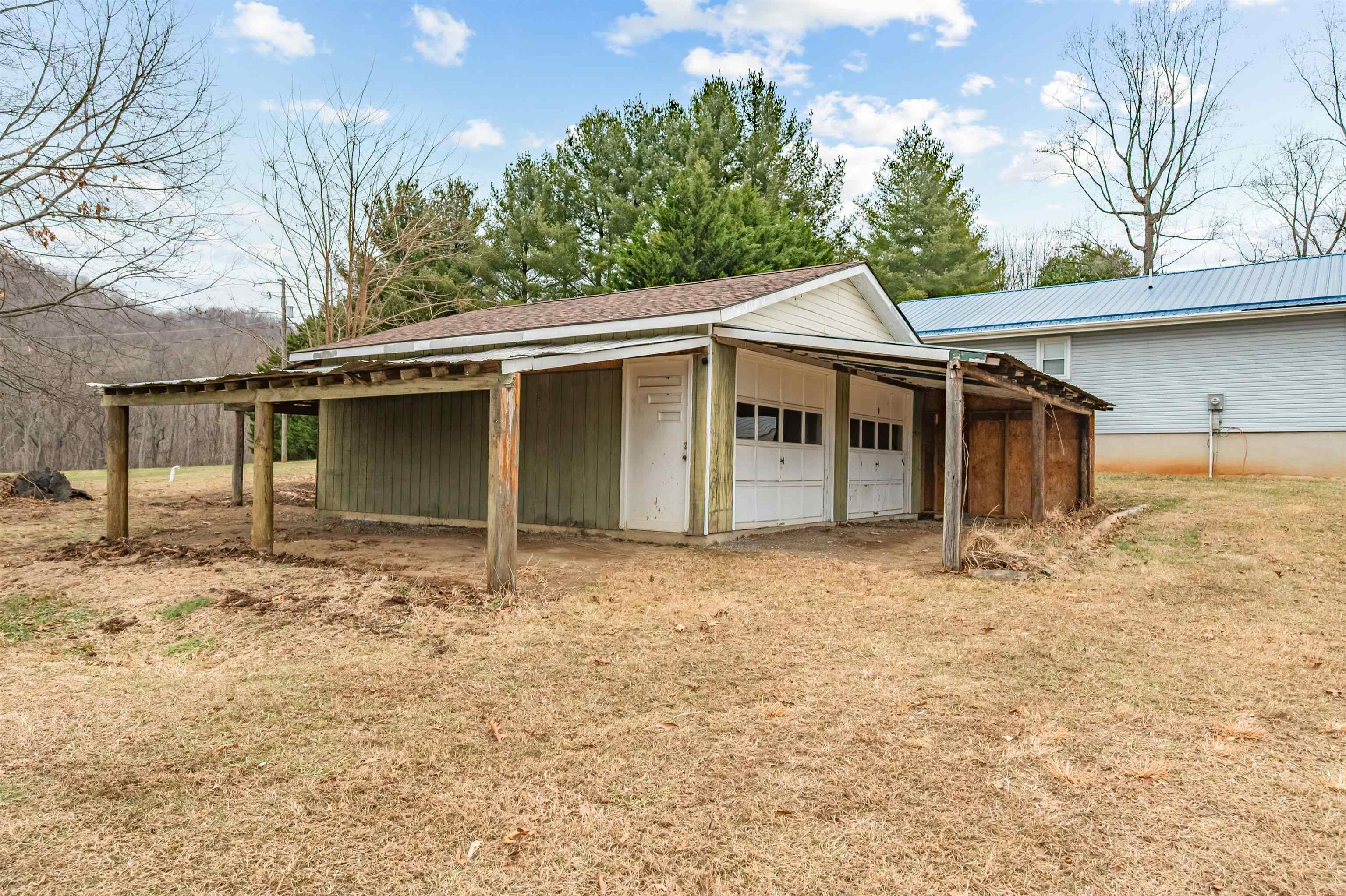 236 Smith Street Pembroke VA 24136