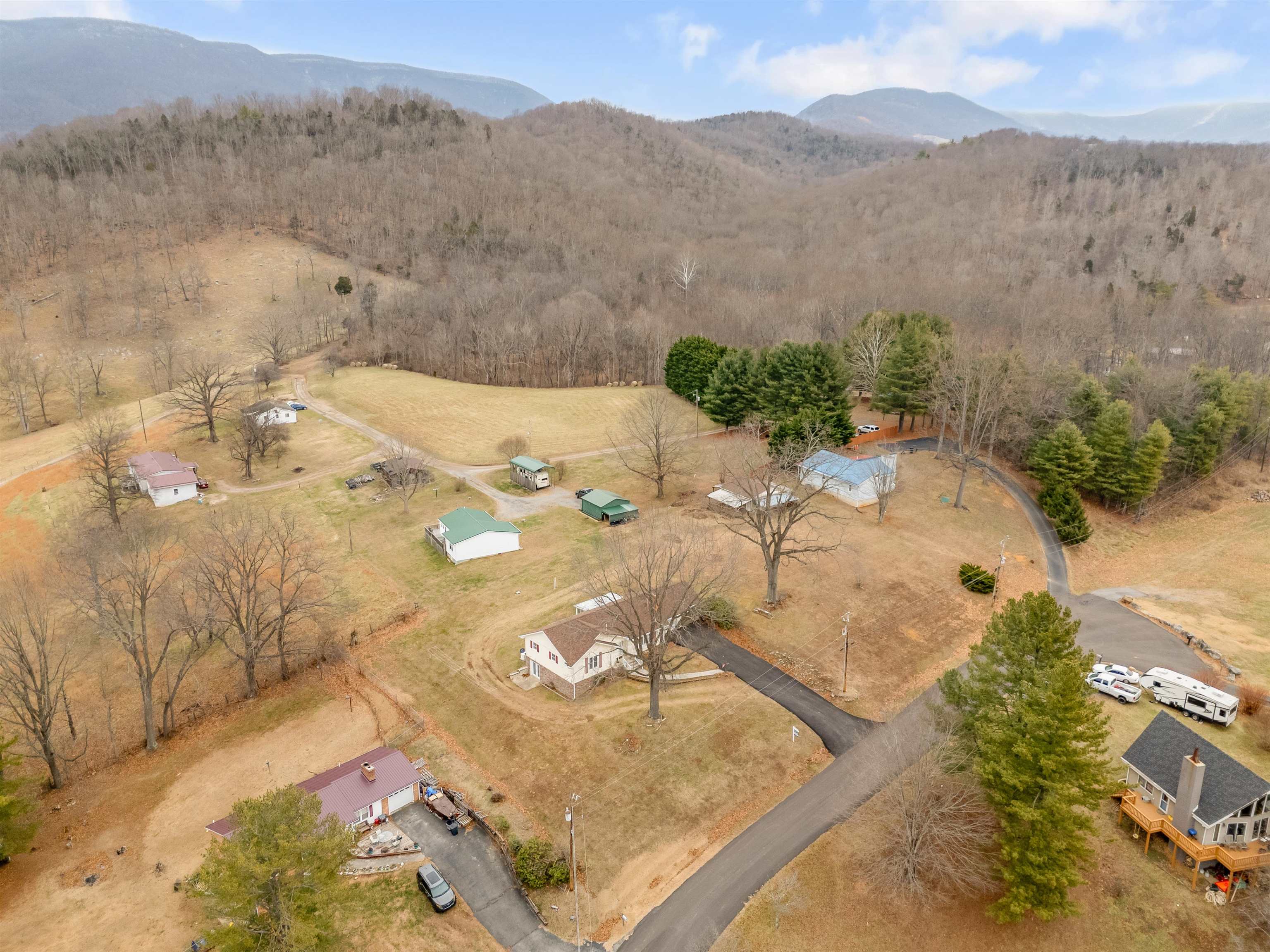 236 Smith Street Pembroke VA 24136