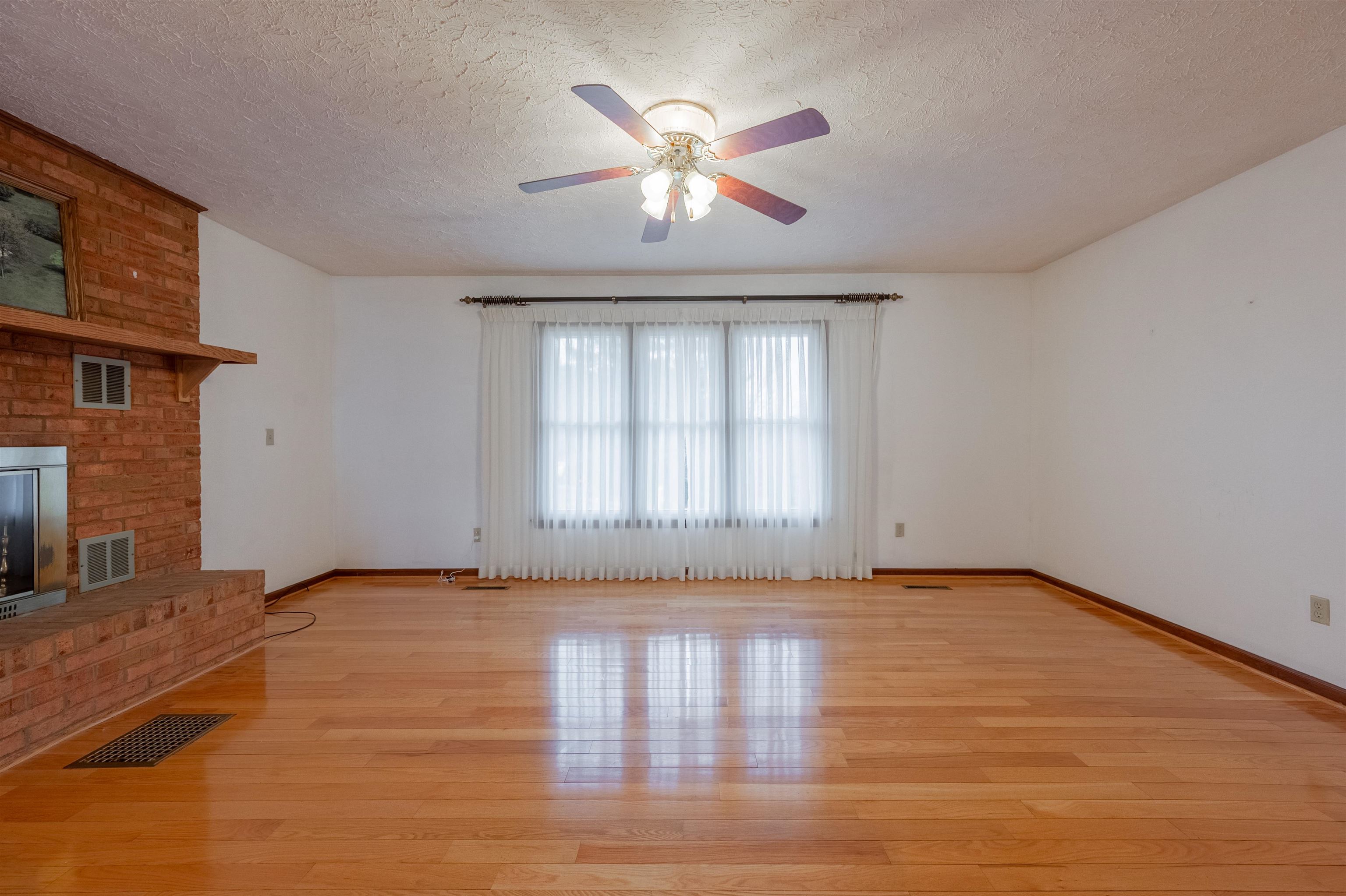 236 Smith Street Pembroke VA 24136