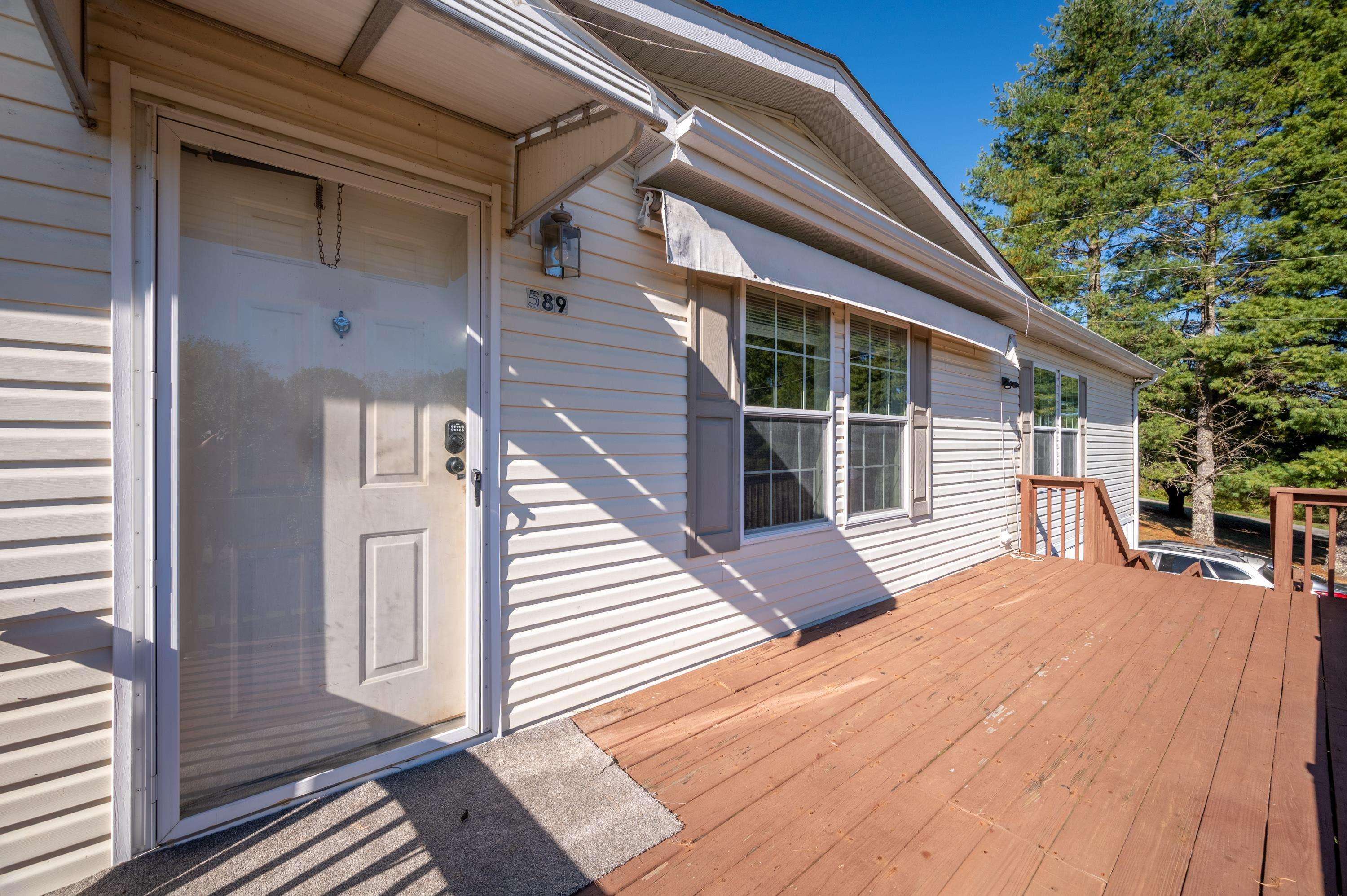 589 Davis Valley Road Rural Retreat VA 24368