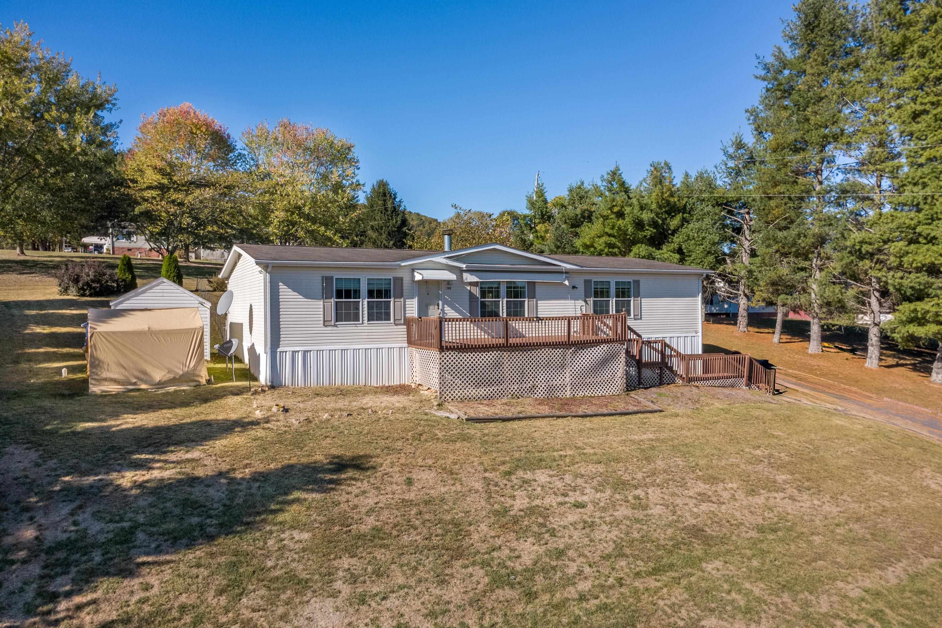 589 Davis Valley Road Rural Retreat VA 24368